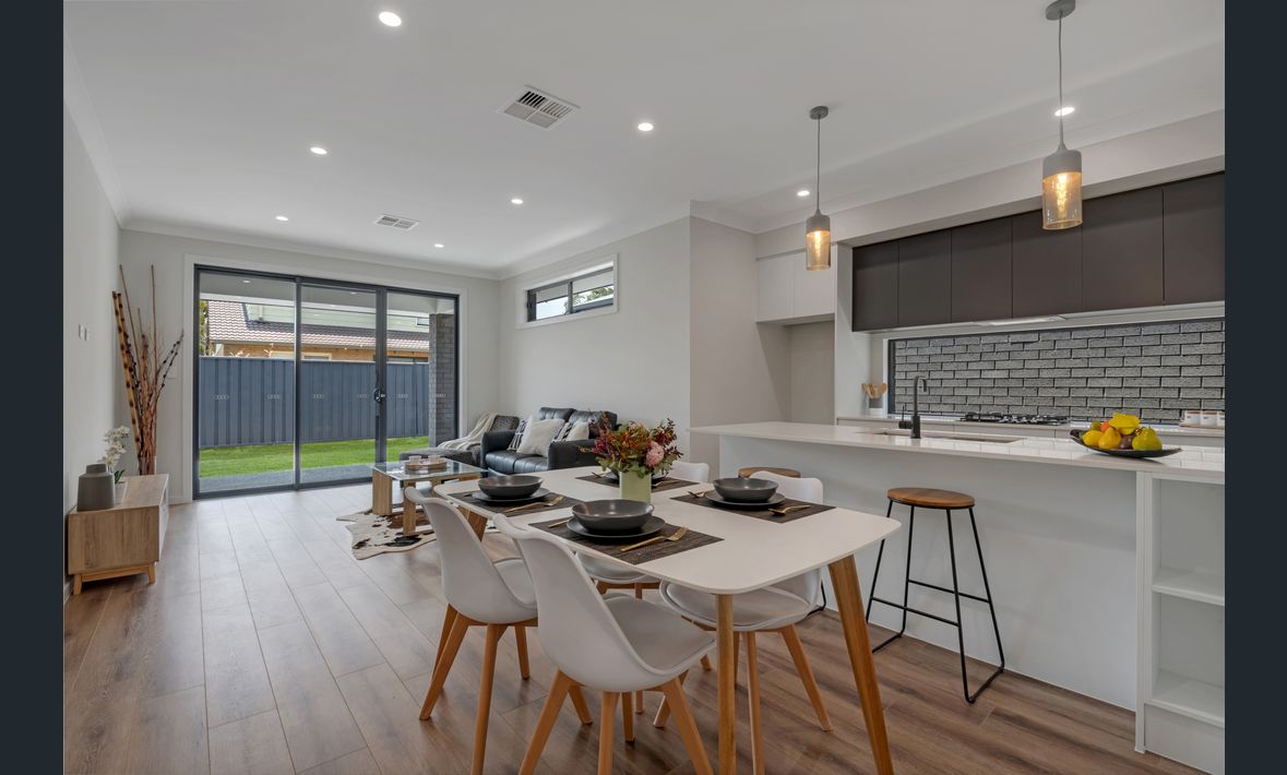 SIL - Oaklands Park — Home image 10