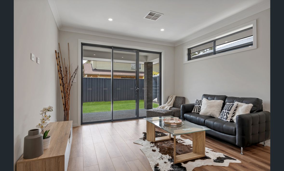 SIL - Oaklands Park — Home image 13