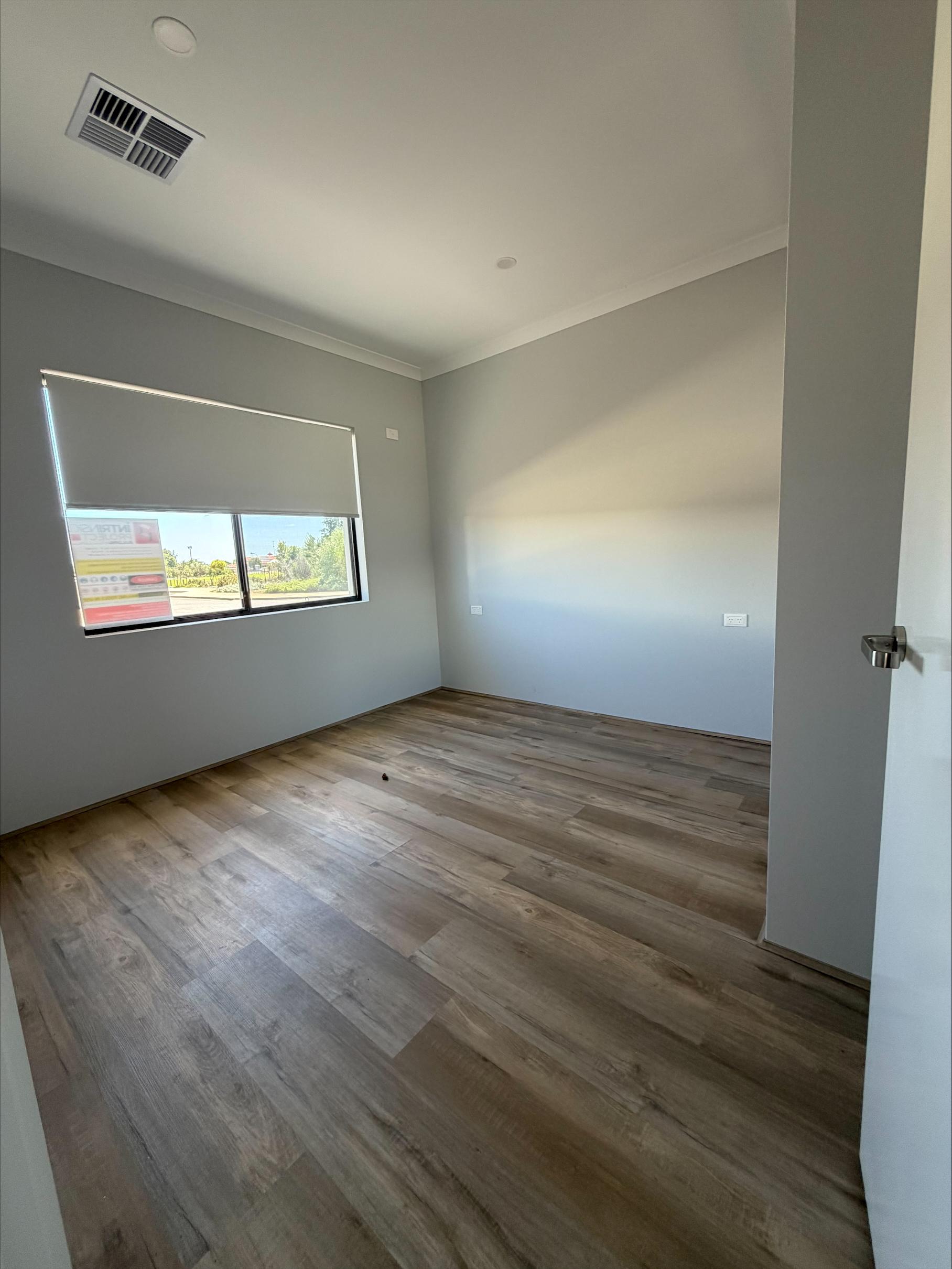 3 BR High Physical Support SDA Home with OOA Room & 2 Living Areas – Ravenswood — Home image 3