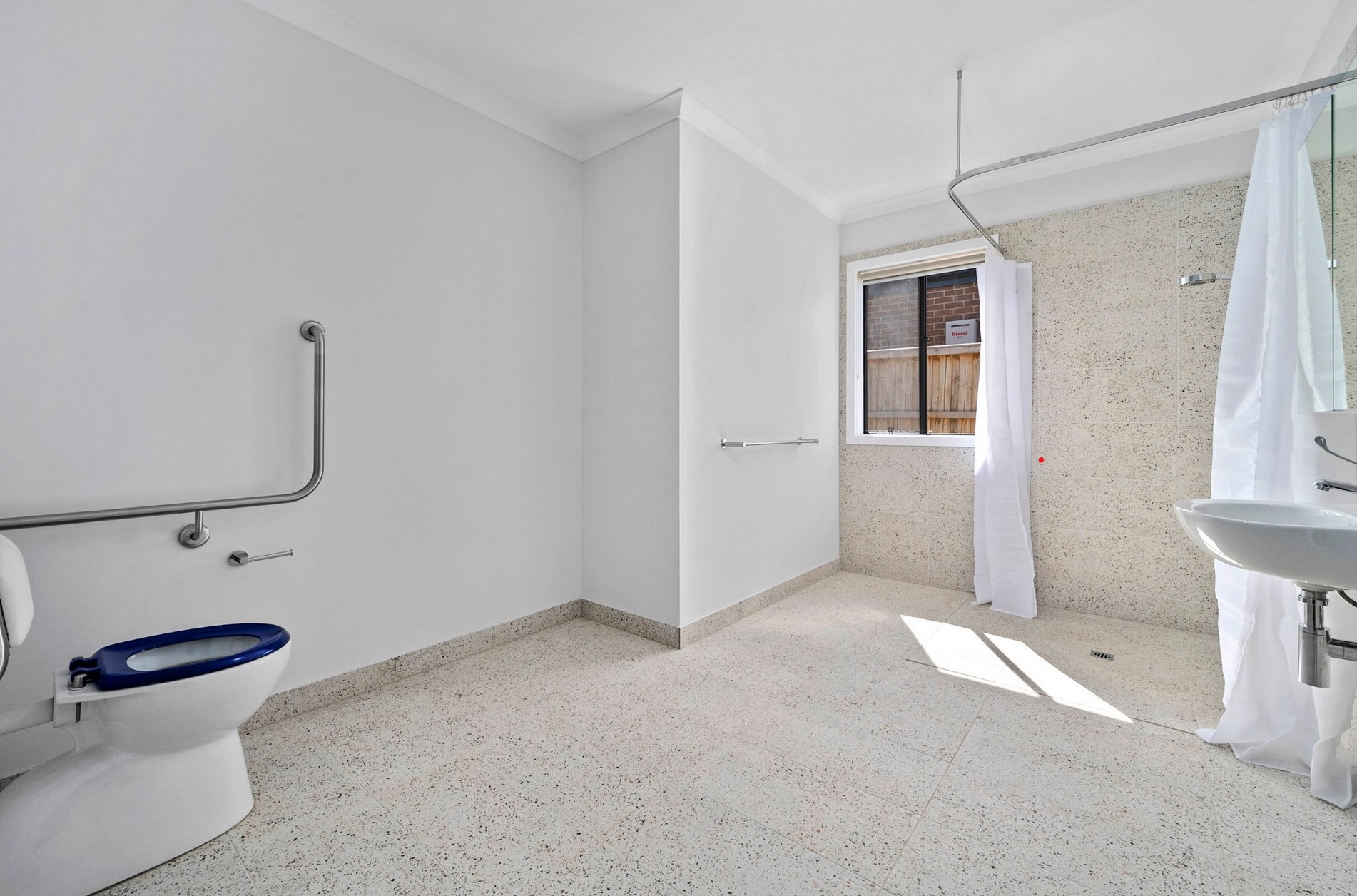 Discover Serenity: 2 Bedrooms in a Brand-New Retreat! — Home image 3