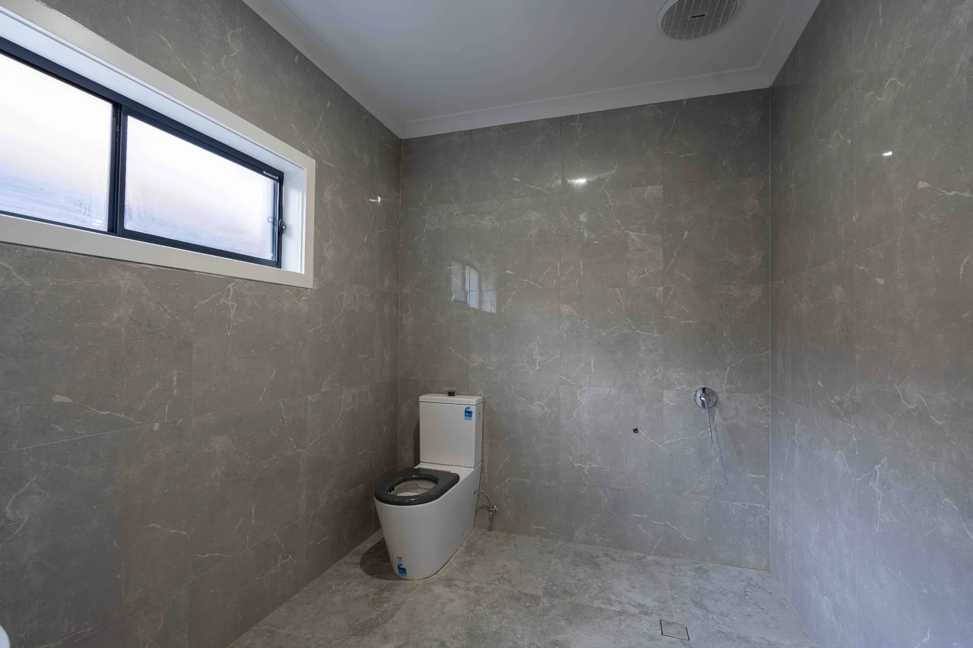 Heather Drive — Home image 8