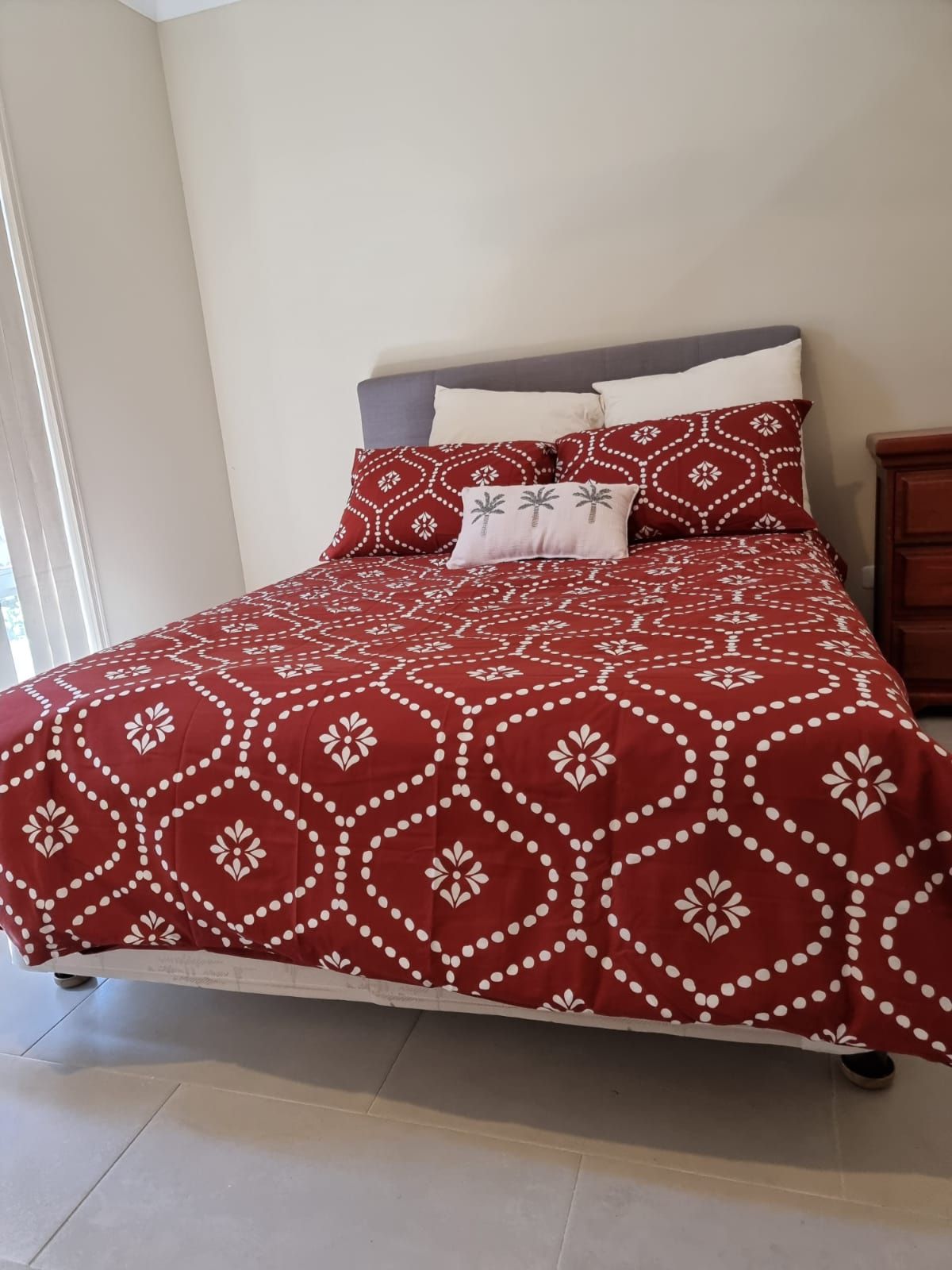Enjoy this spacious Supported Independent Accommodation with generous sized bedrooms. . — Home image 6