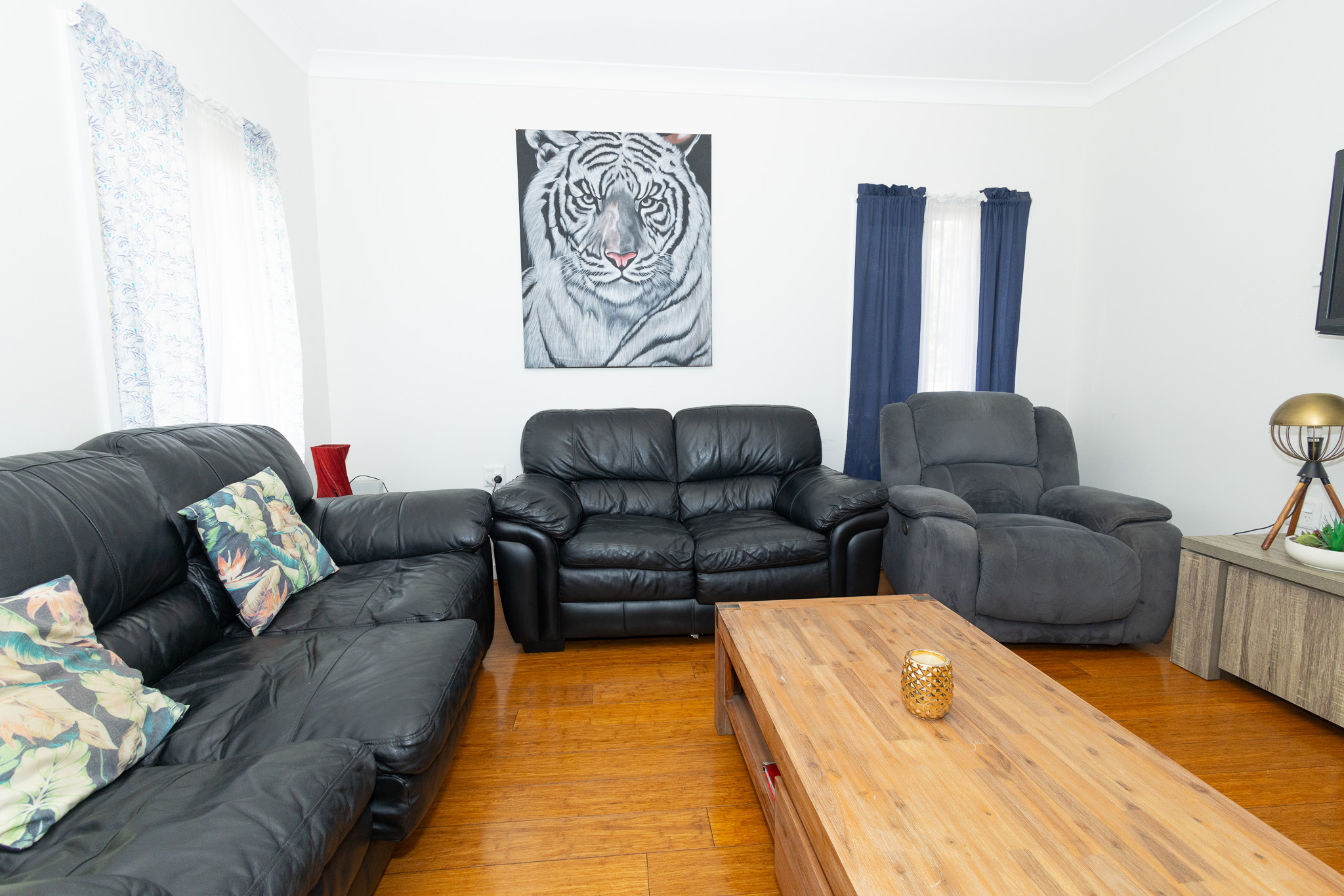 Stylish SDA in Penrith: accessible villa with private backyard — Home image 6