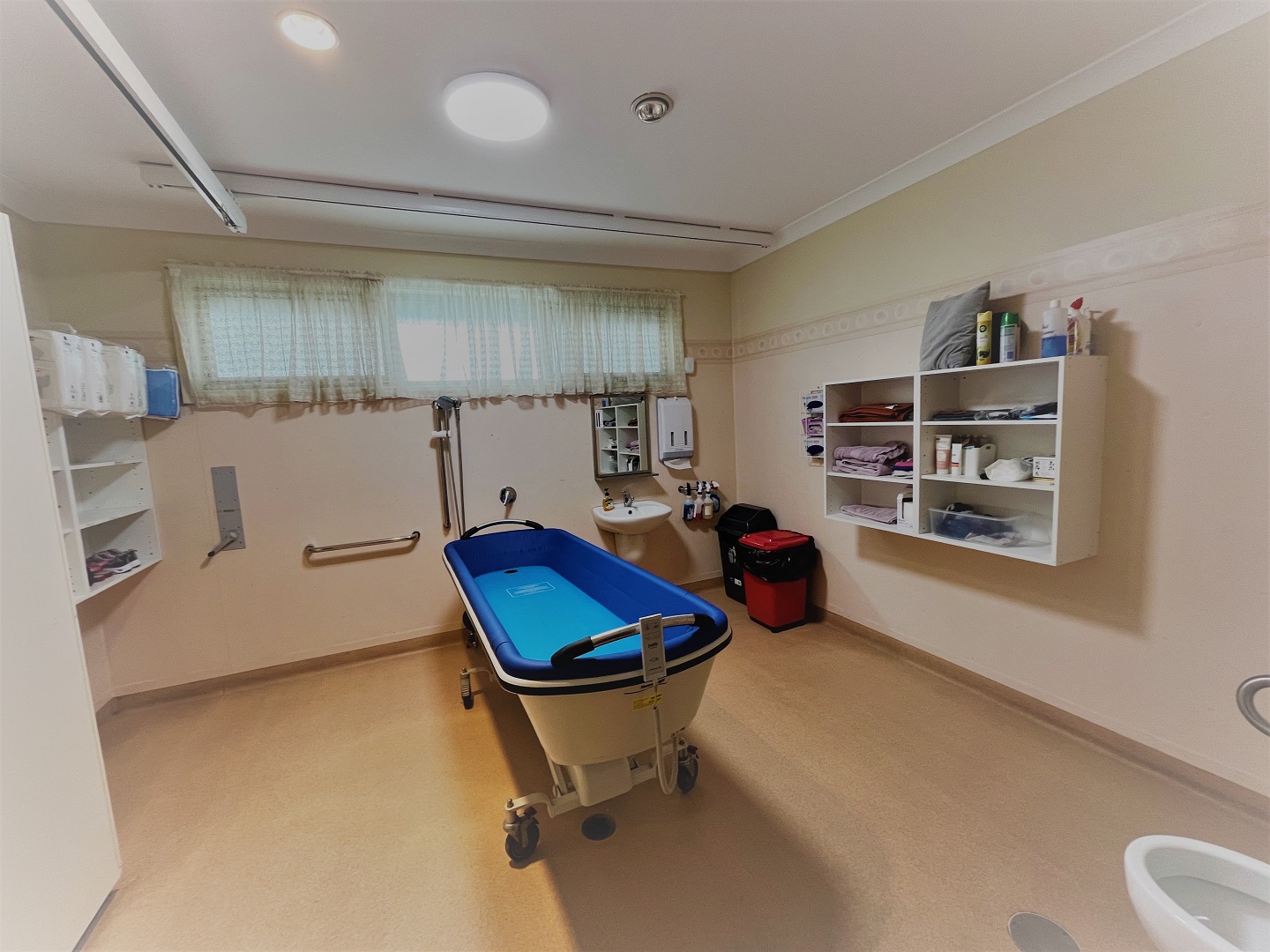 Enfield - High Physical Support - 1Bedroom Available - Share Home — Home image 2