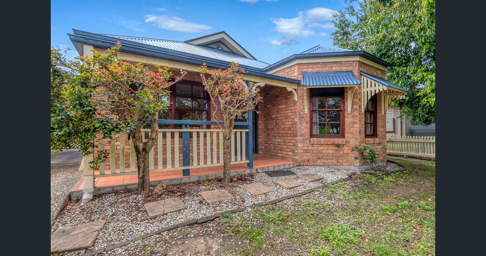 Spacious SIL Property Near Central Springfield - Available Now! — Home image 7
