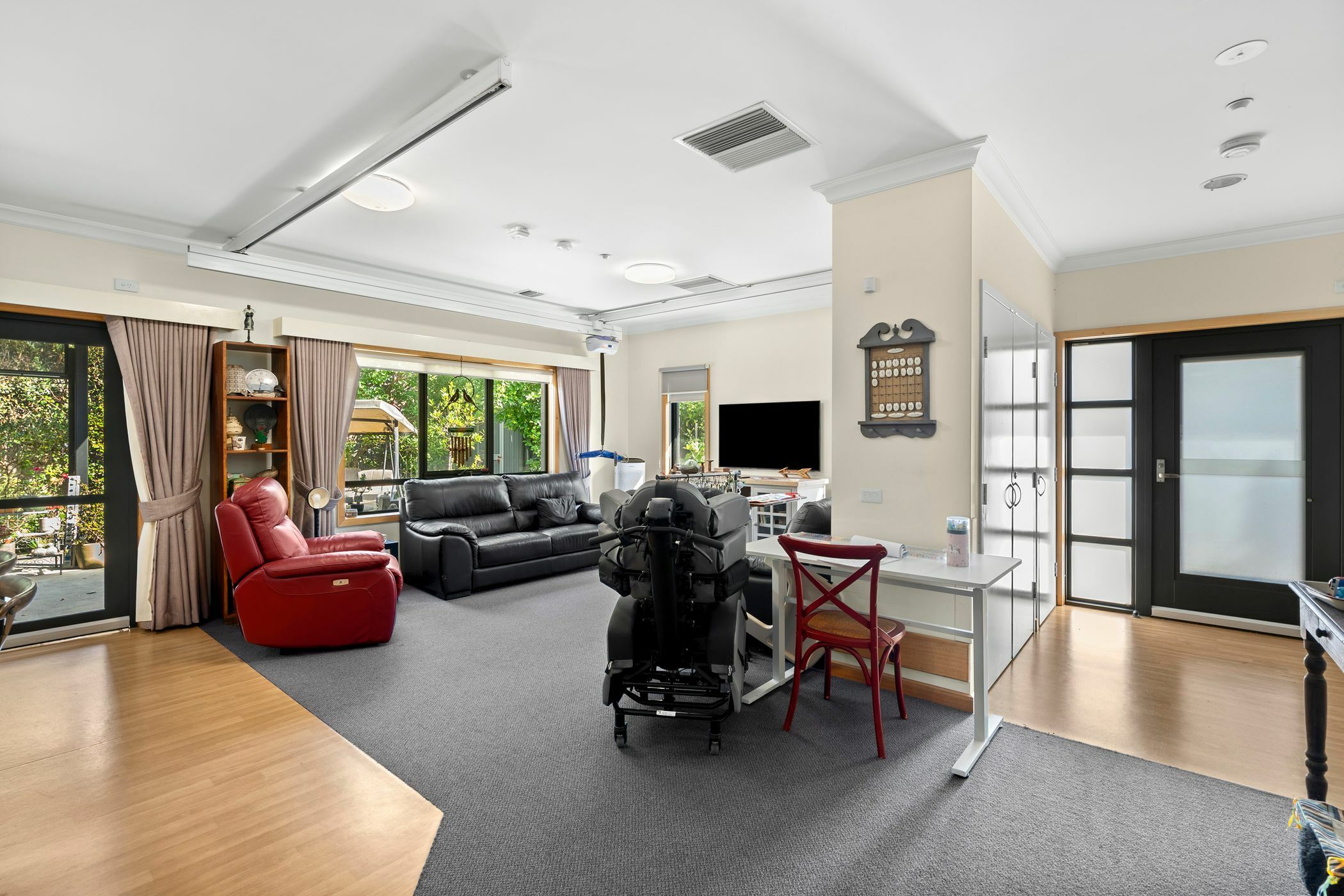 Open plan living in Warrnambool. — Home image 6