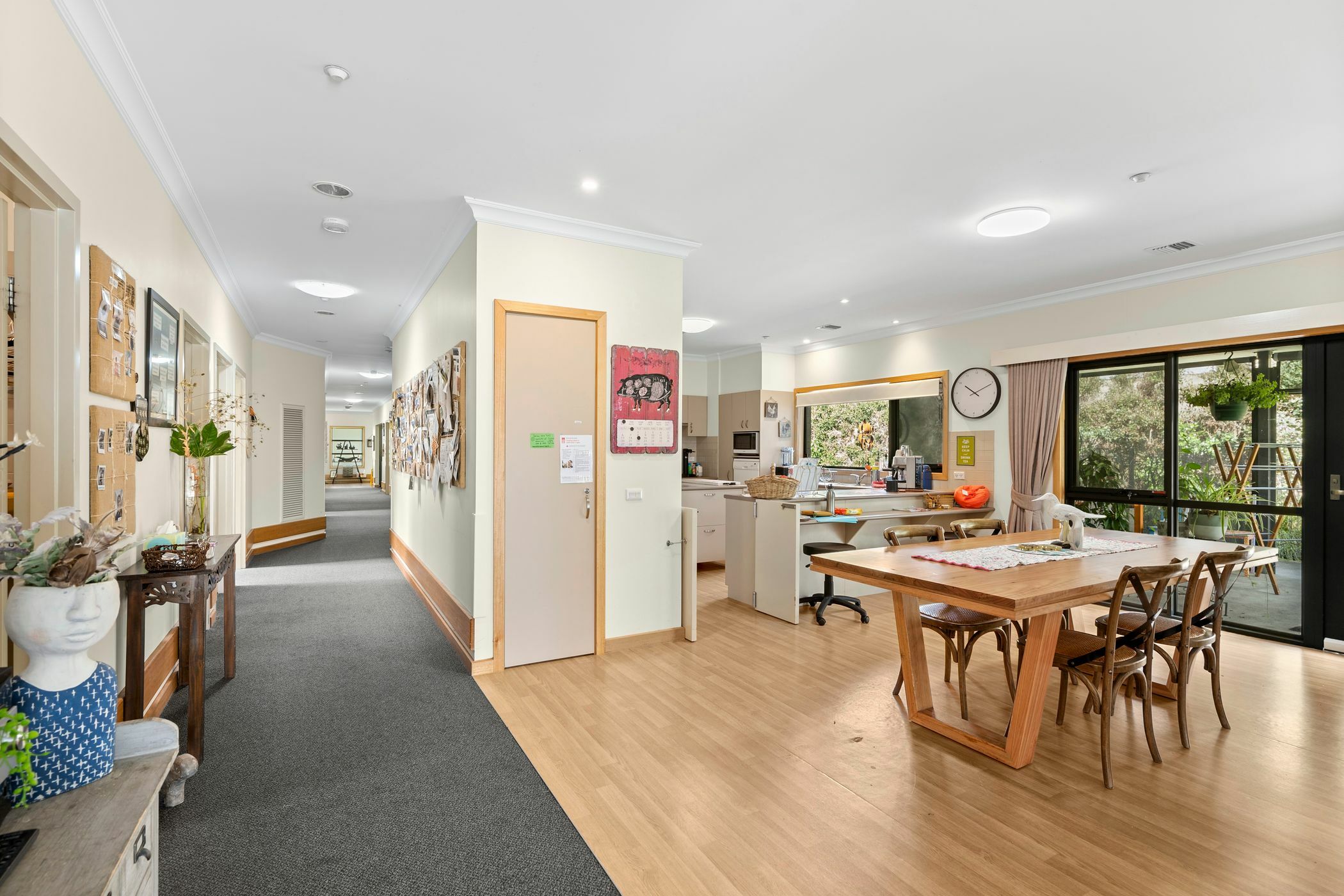 Open plan living in Warrnambool. — Home image 9