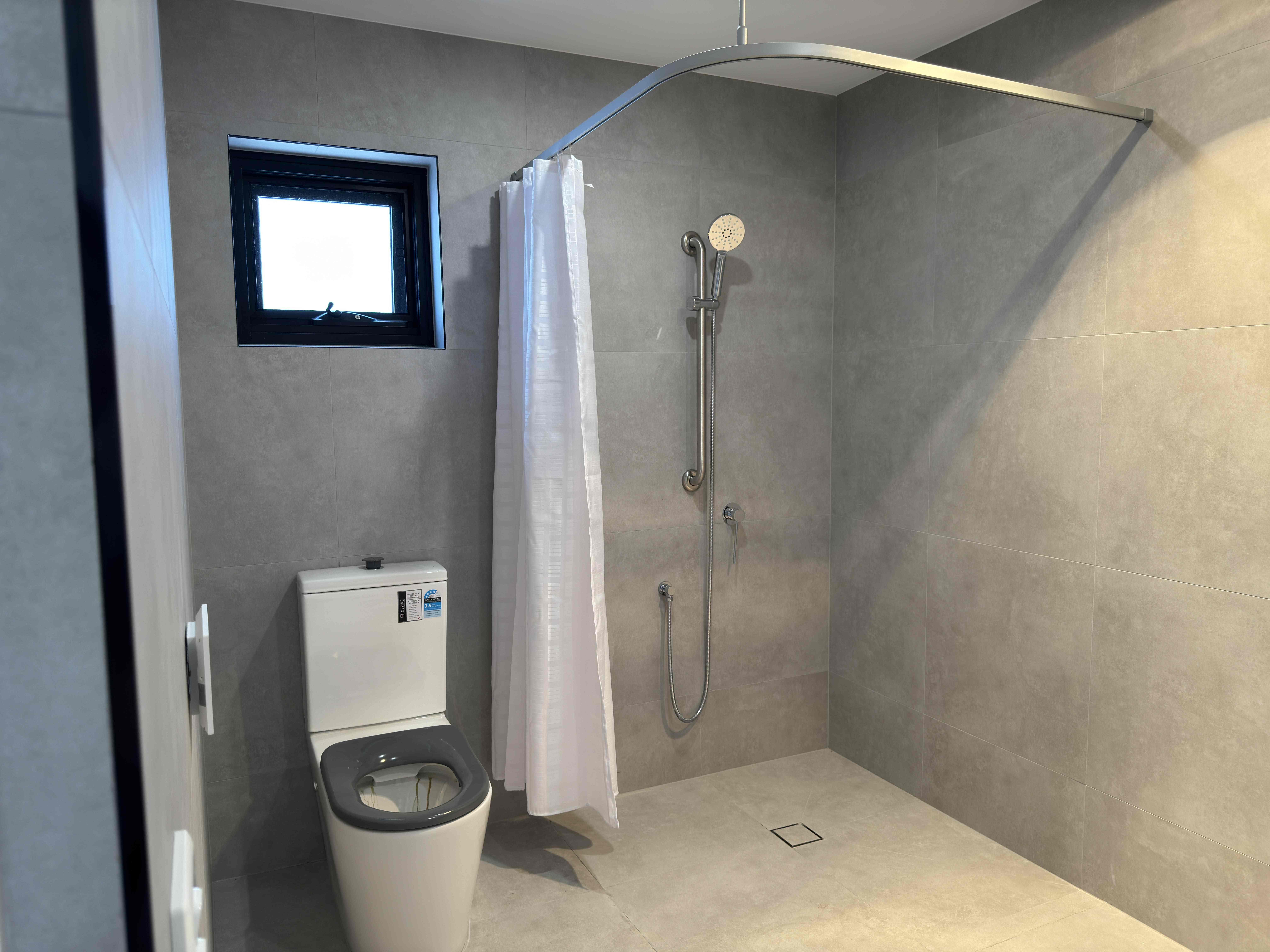 Available 5 x ROBUST/Hybrid Villa's in Toongabbie — Home image 3