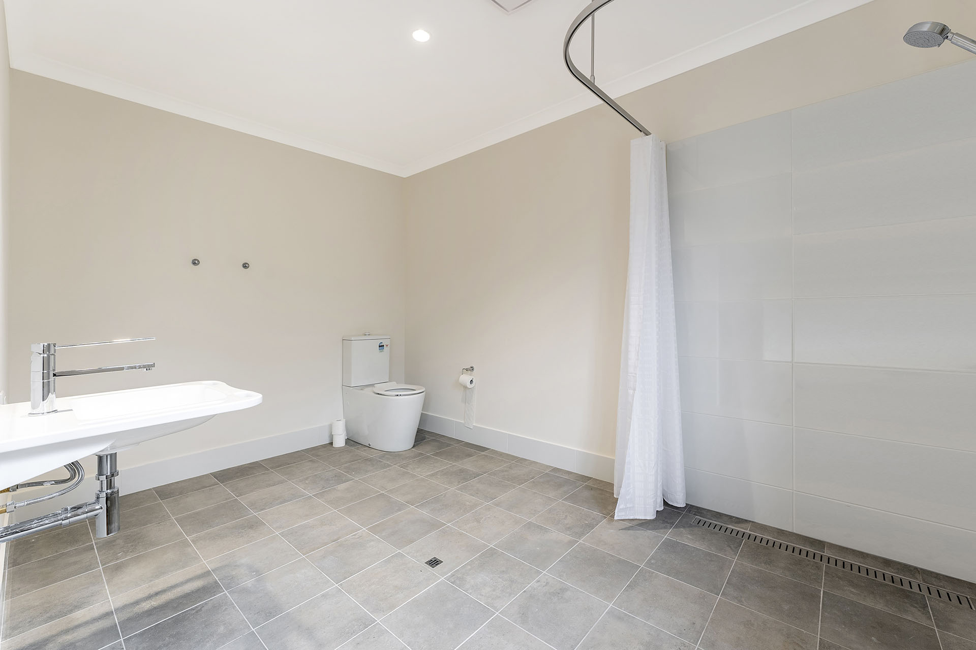 Baldivis: Stunning Furnished HPS Home – Move-In Ready! — Home image 5