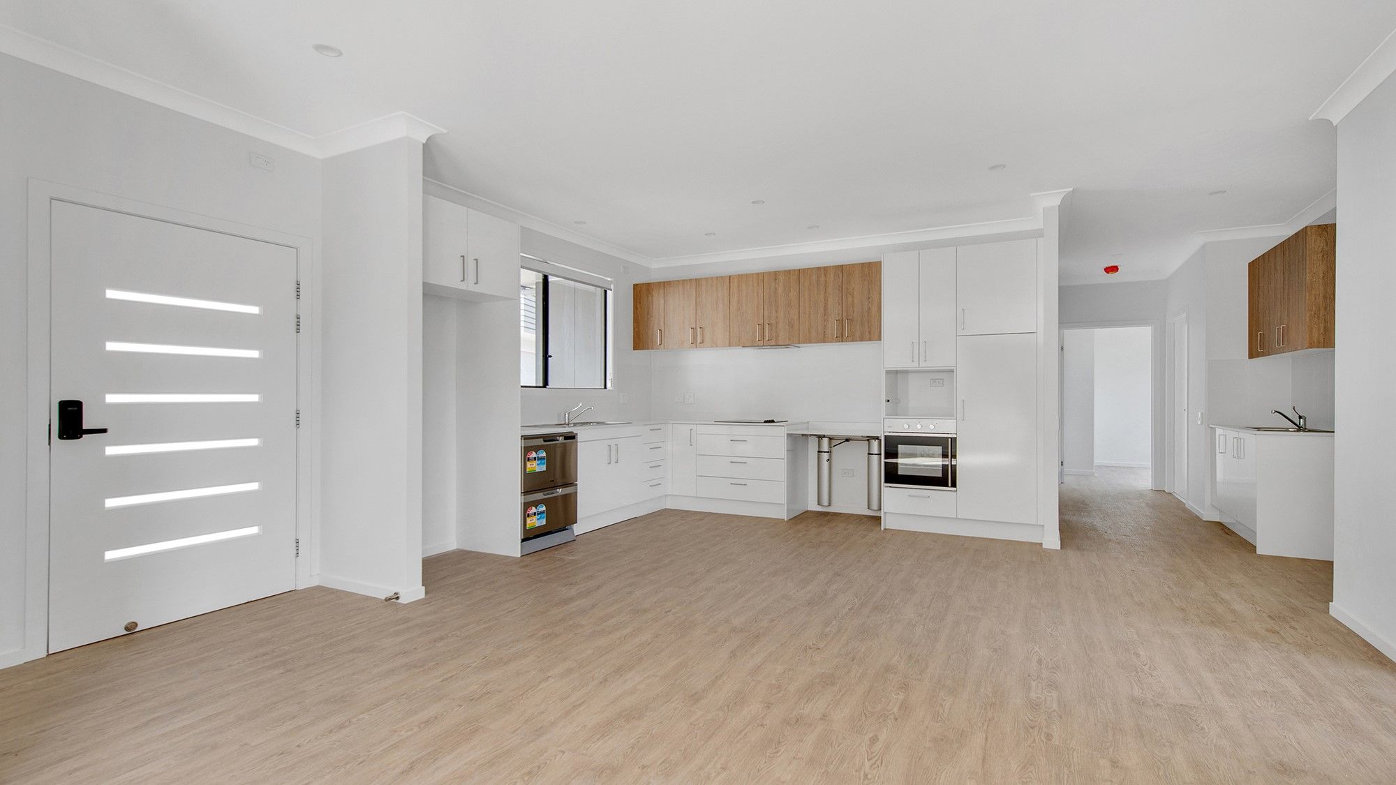 4x 1 SDA + OOA-1 Room Unit. Built to High Physical Support, Fully Accessible Level — Home image 6