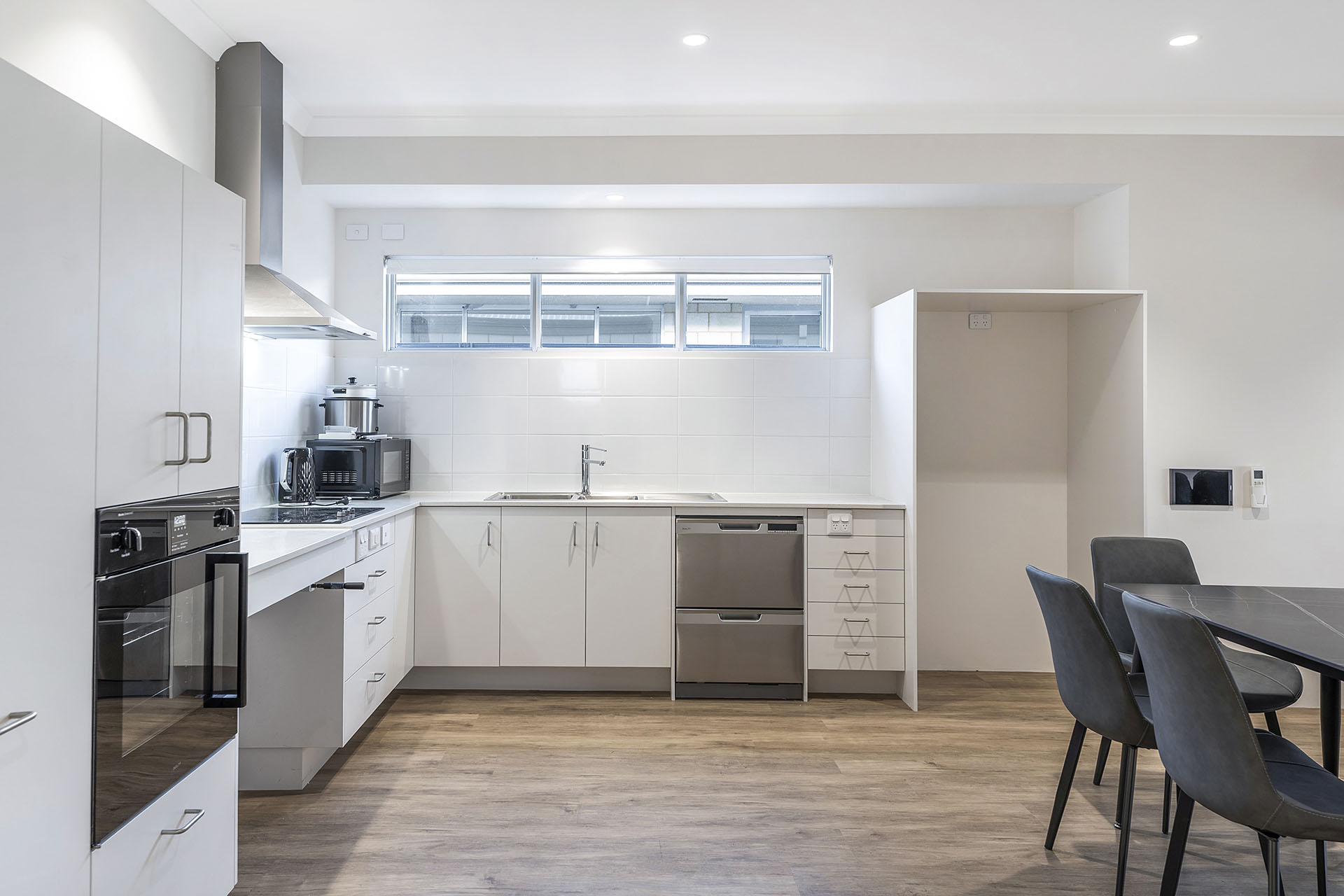 HPS 2-Resident Home in Baldivis, WA – Ready for Immediate Move in! — Home image 7