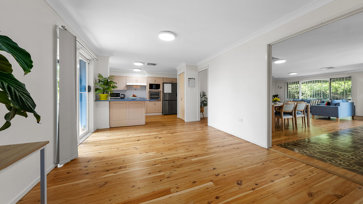 Discover Peaceful Living in Kings Langley, Sydney — Home image 5