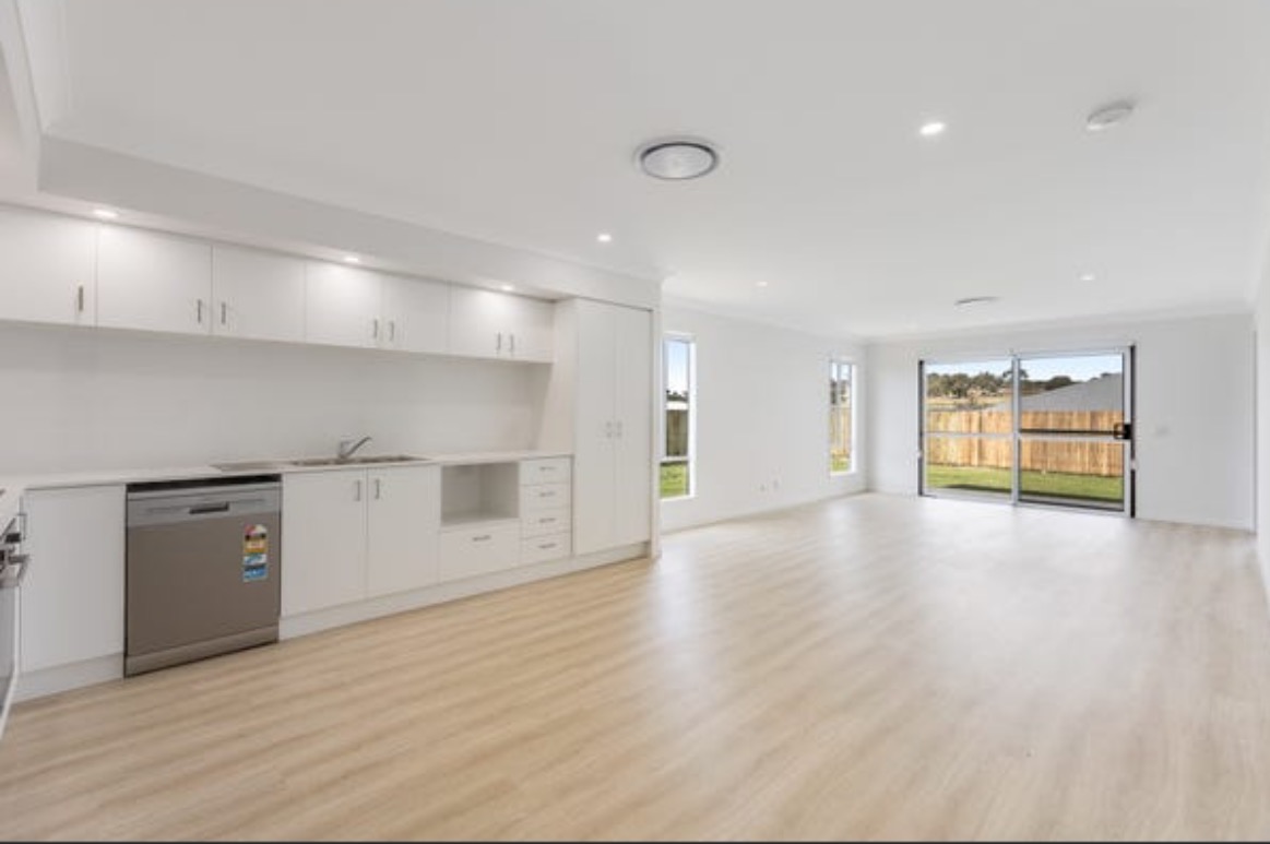 Meringandan West, Toowoomba QLD - Improved Livability House — Home image 2