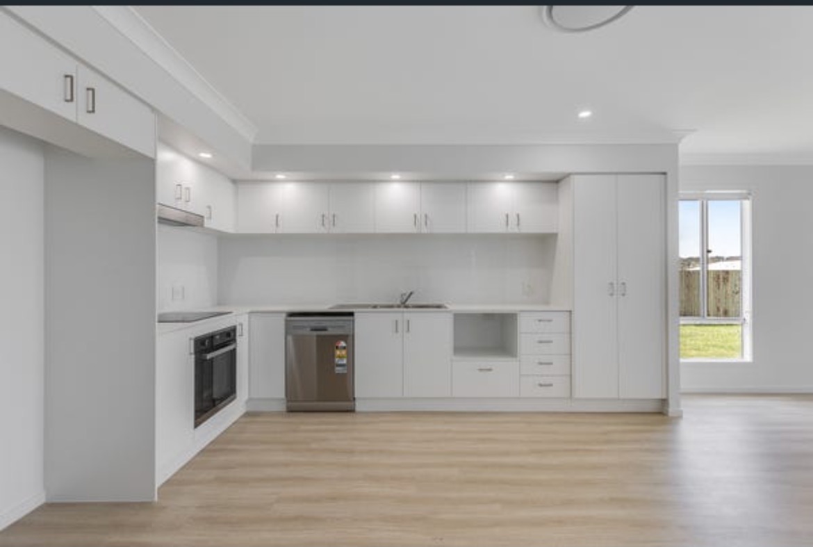 Meringandan West, Toowoomba QLD - Improved Livability House — Home image 3