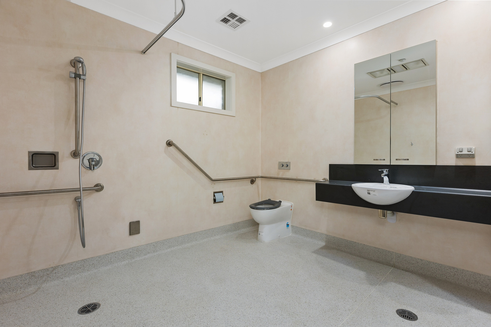 Boutique living in the heart of Heidelberg Heights — Home image 2
