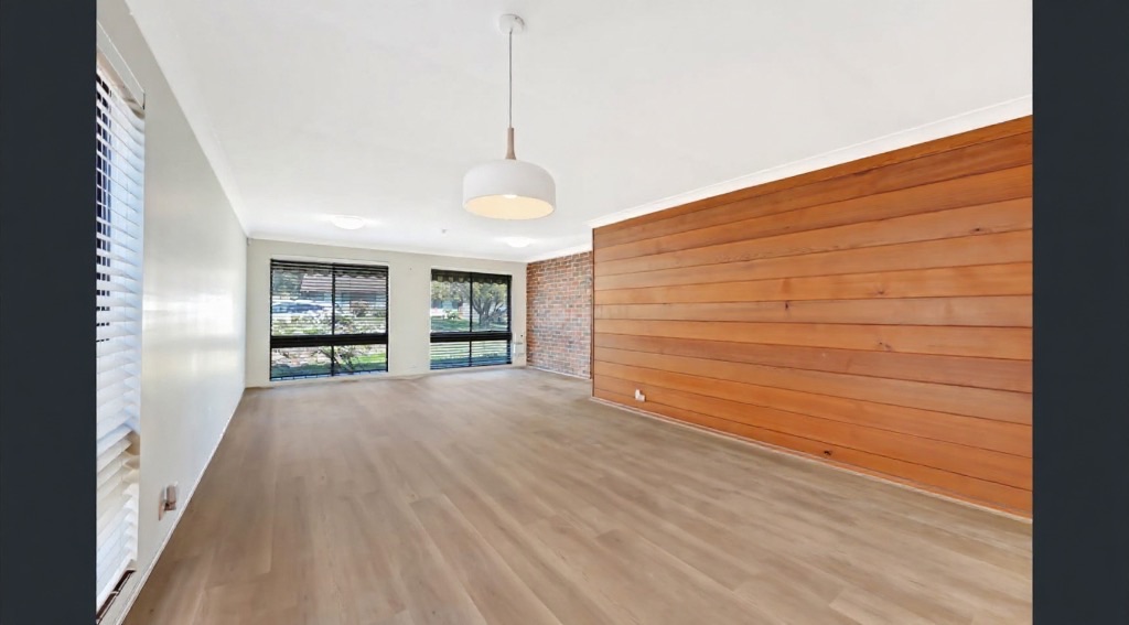 SIL with Swimming pool and jacuzzi — Home image 5