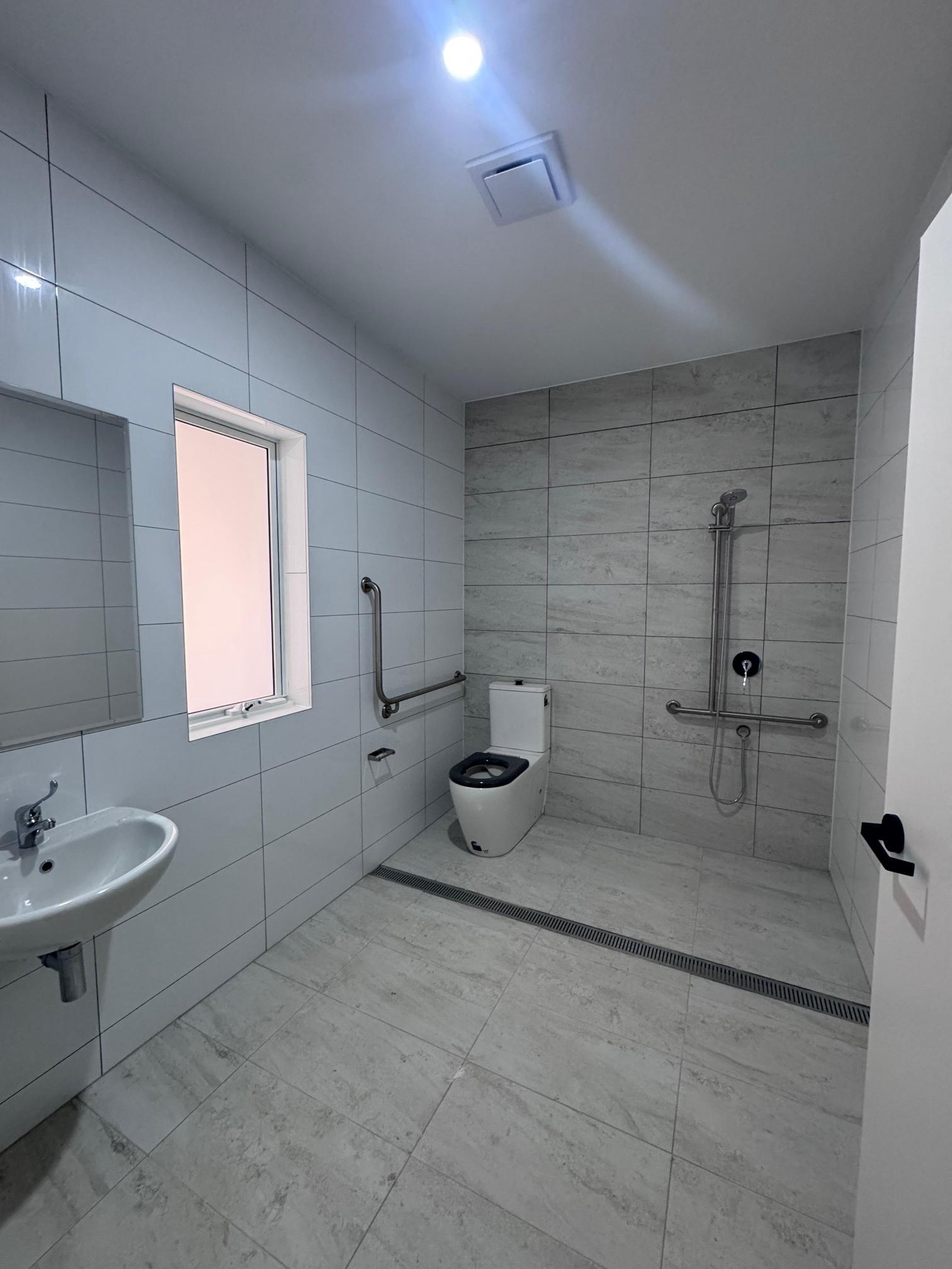 NEW - 2 Bedroom HPS Home in Bradbury — Home image 4