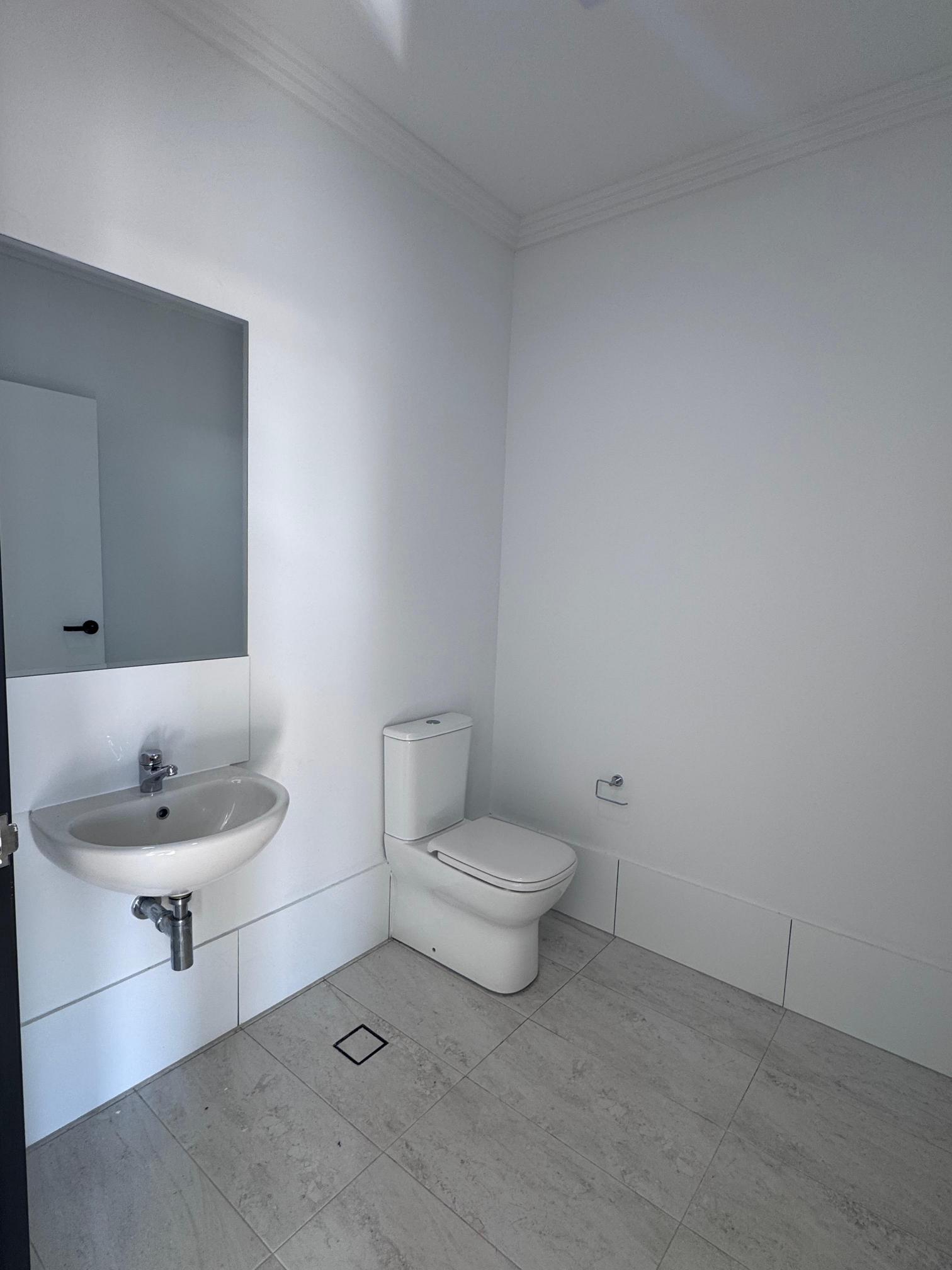 NEW - 2 Bedroom HPS Home in Bradbury — Home image 8