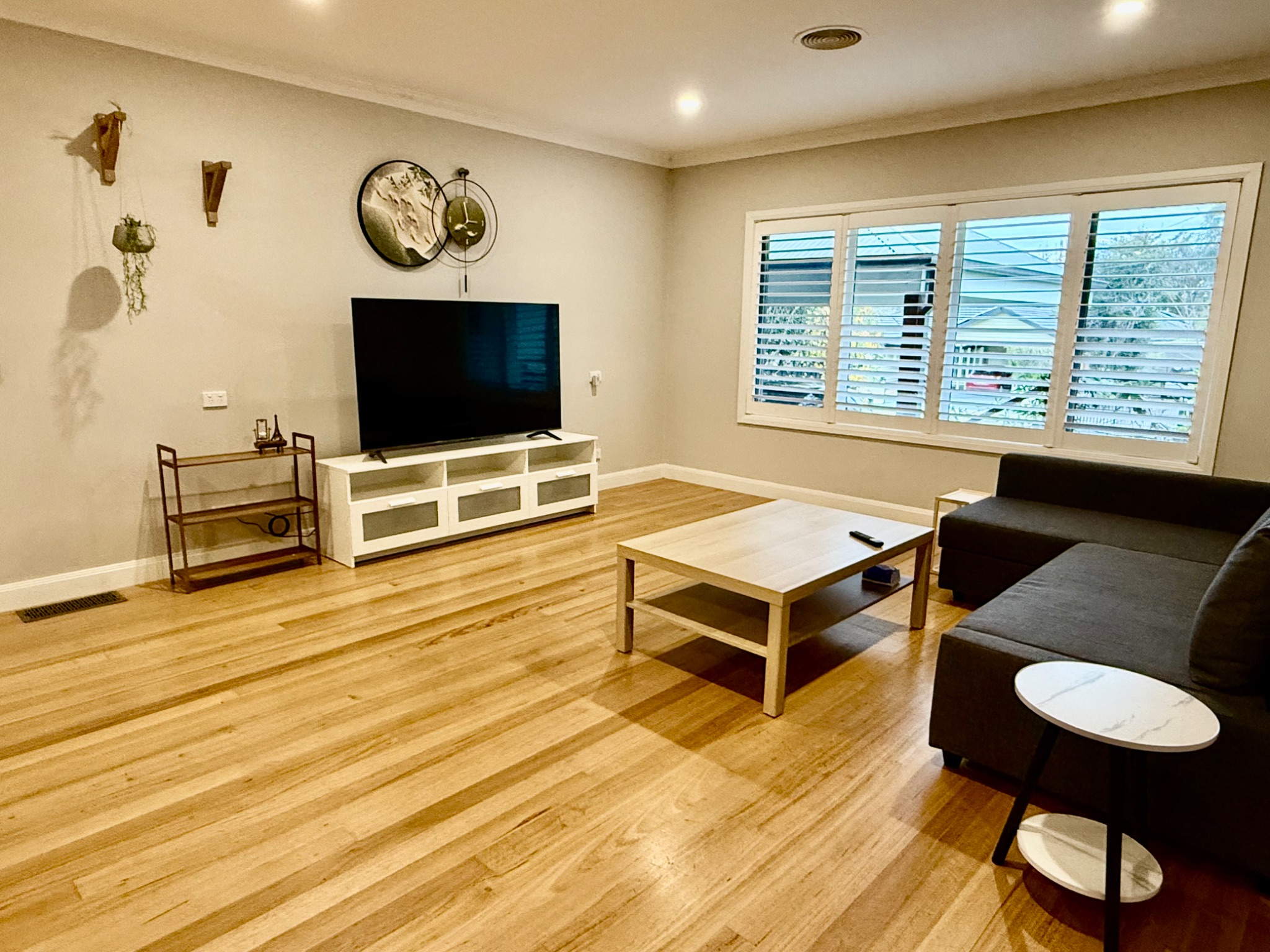 Modern & Spacious SIL Home: Offering Elegance, Space and Ultimate Comfort — Home image 24