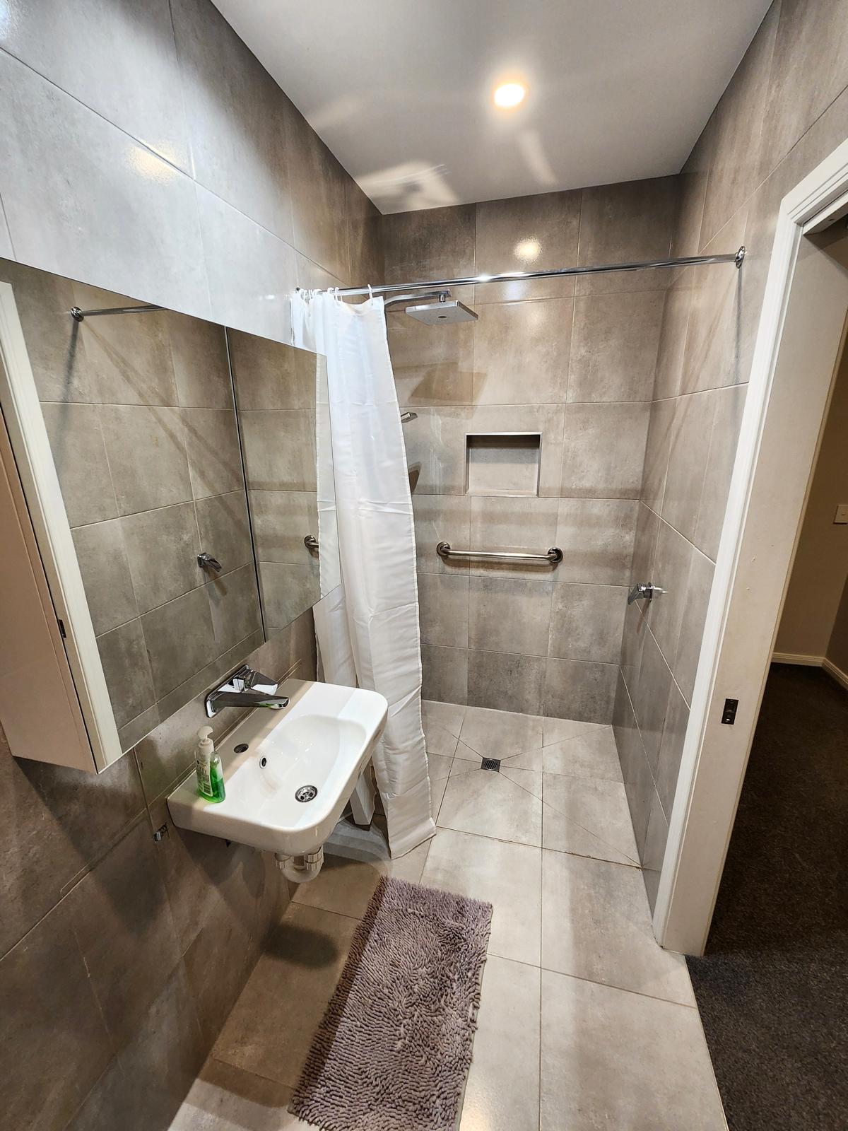 Modern & Spacious SIL Home: Offering Elegance, Space and Ultimate Comfort — Home image 30