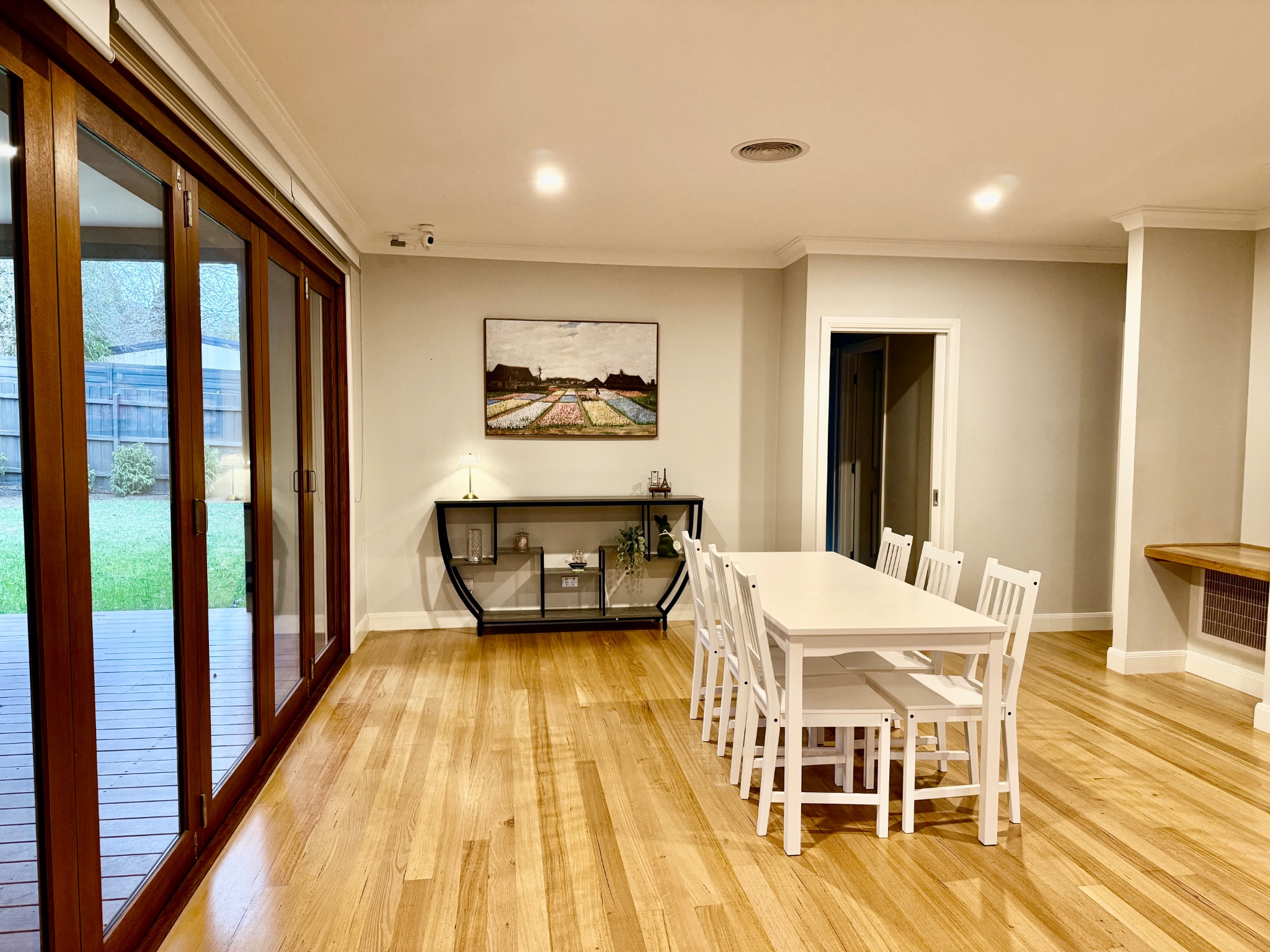 Modern & Spacious SIL Home: Offering Elegance, Space and Ultimate Comfort — Home image 9