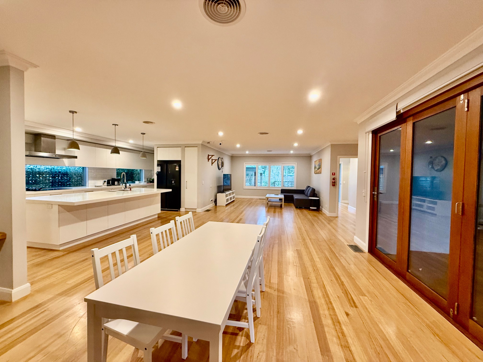 Modern & Spacious SIL Home: Offering Elegance, Space and Ultimate Comfort — Home image 16