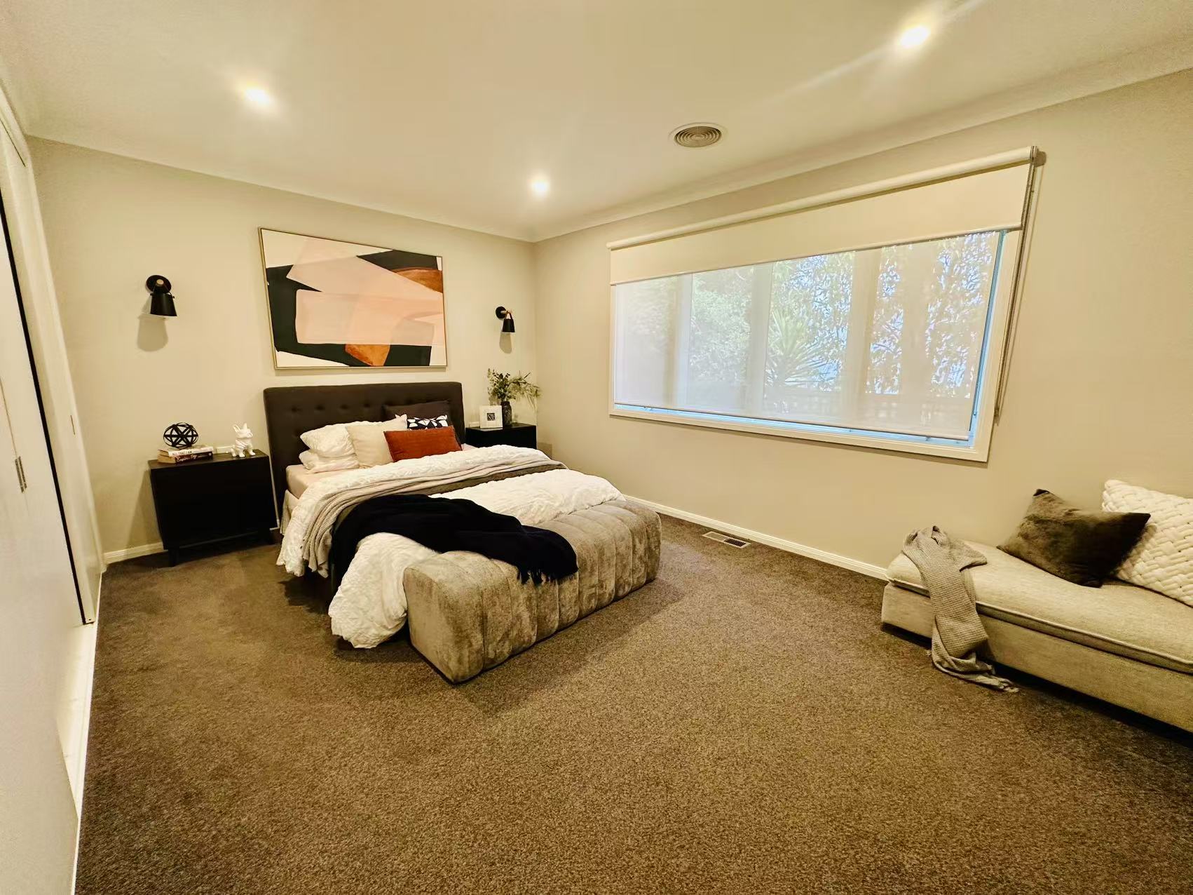 Modern & Spacious SIL Home: Offering Elegance, Space and Ultimate Comfort — Home image 18