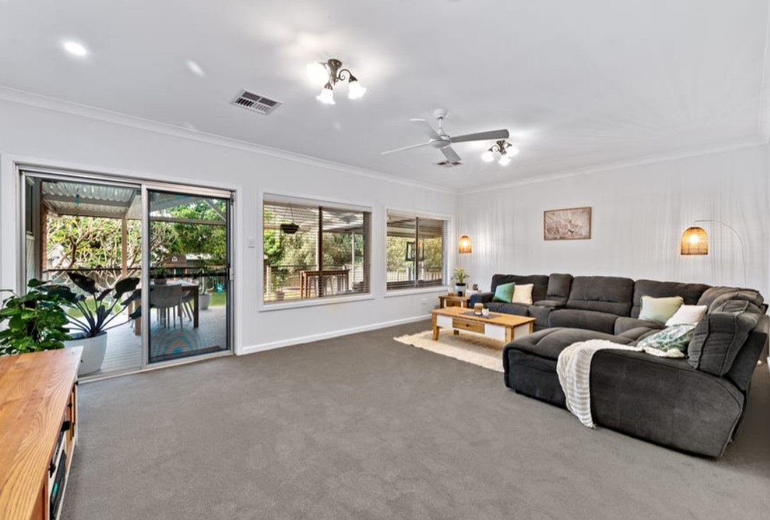 Emu Plains — Home image 8