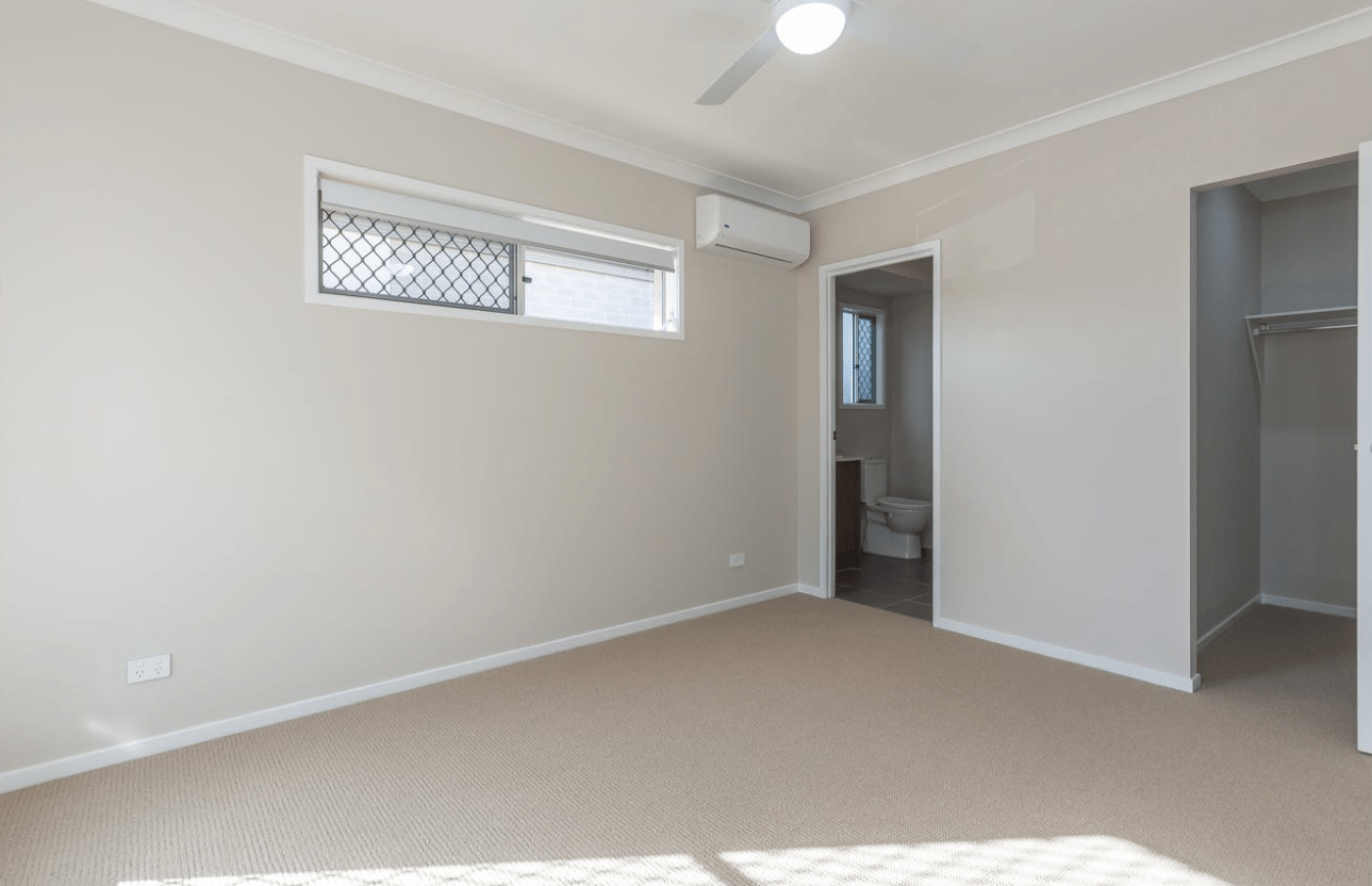 Seaside living never looked so good in Newport, QLD! — Home image 7