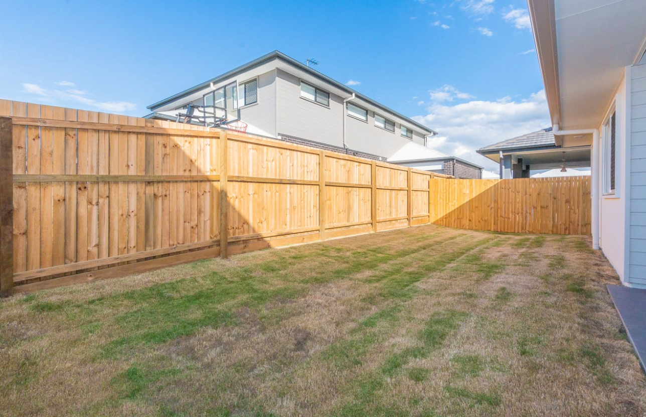 Seaside living never looked so good in Newport, QLD! — Home image 10
