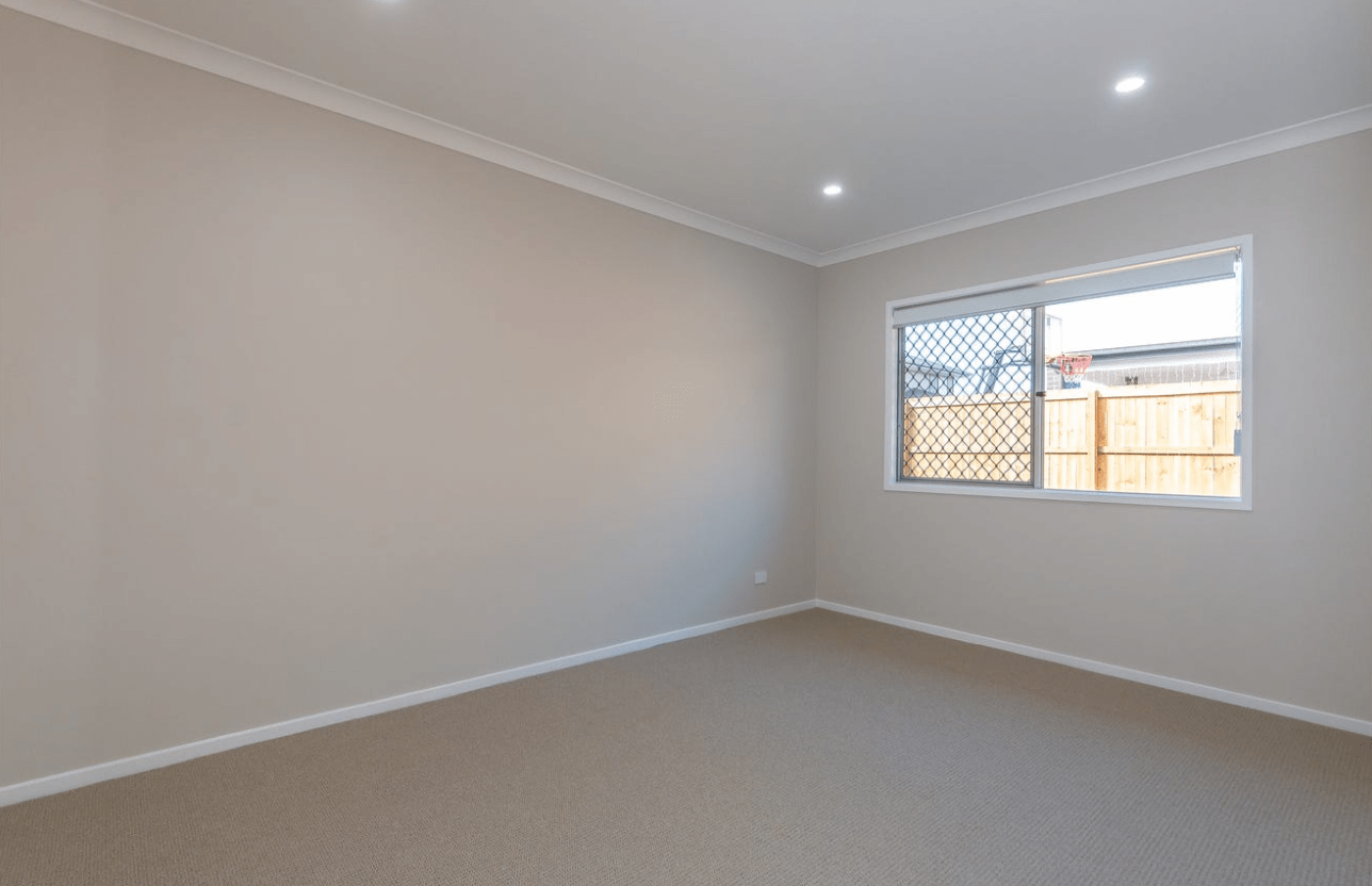 Seaside living never looked so good in Newport, QLD! — Home image 12
