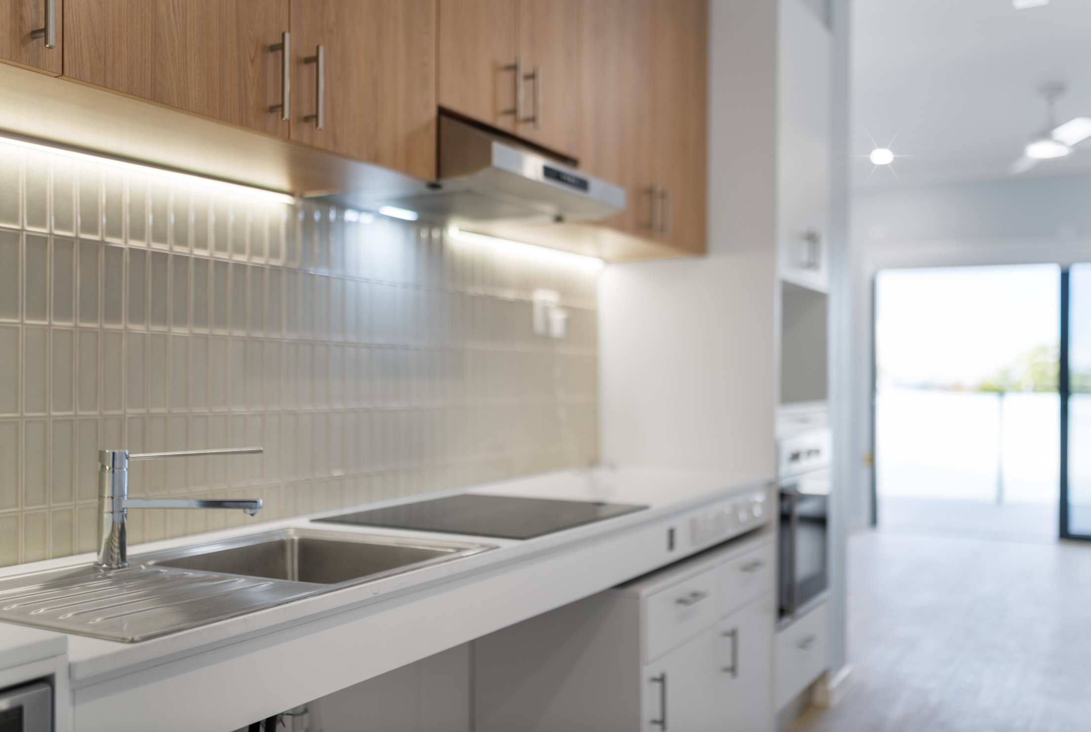 HPS Apartments Less than 1km From the Water! — Home image 4