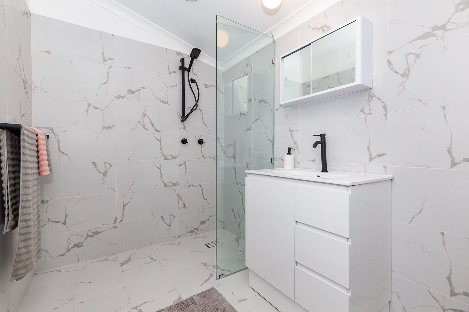 Perth House — Home image 3