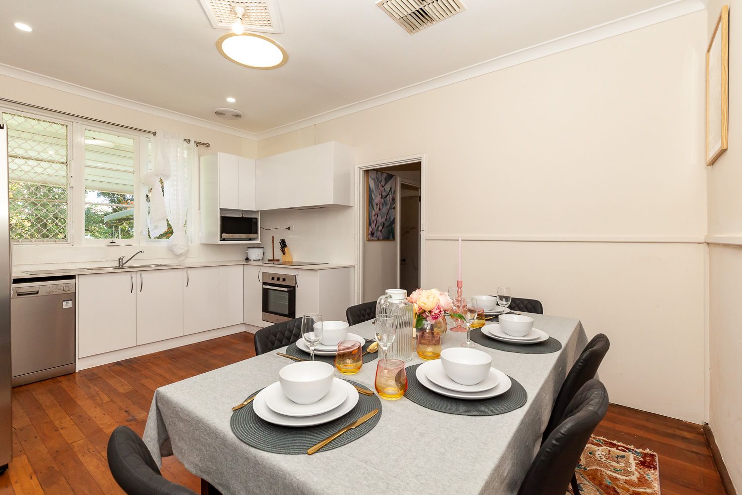 Perth House — Home image 7