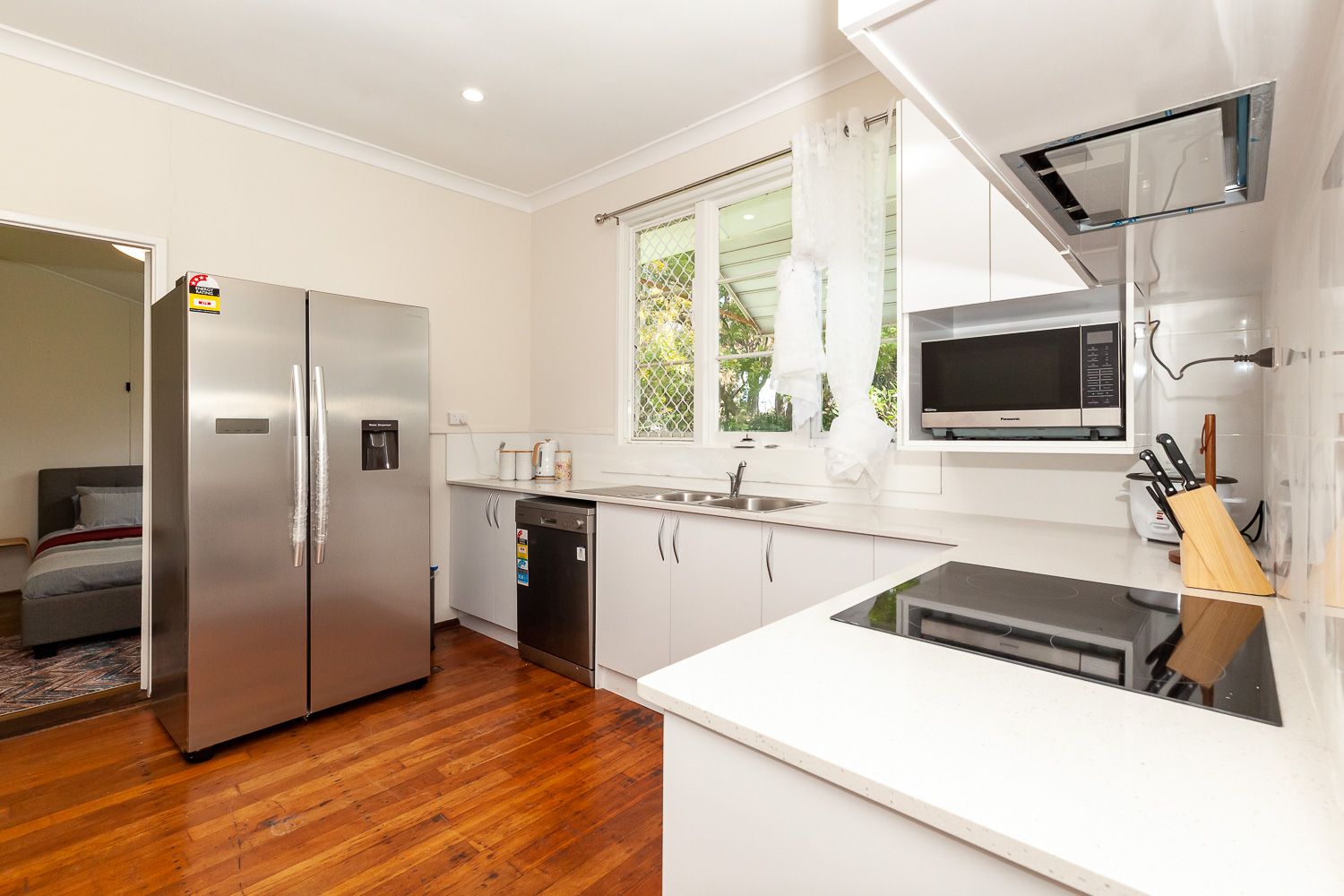 Perth House — Home image 8