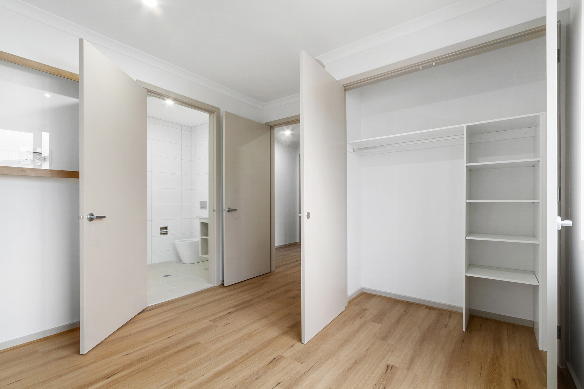 Thriving in Morwell!  2 bedroom IL SDA — Home image 5