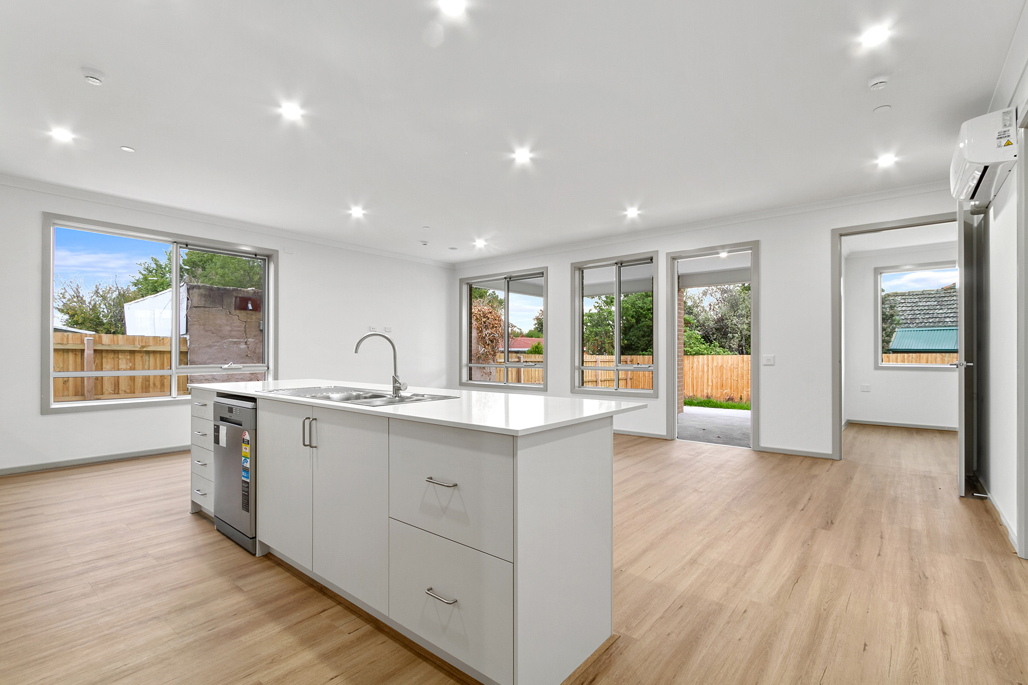 Thriving in Morwell!  2 bedroom IL SDA — Home image 6