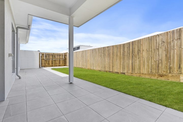 3 Bed Home with OOA in Banya, Sunshine Coast — Home image 8