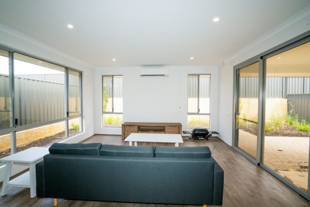 *NEW * 3 Bed HPS in Hilbert — Home image 25