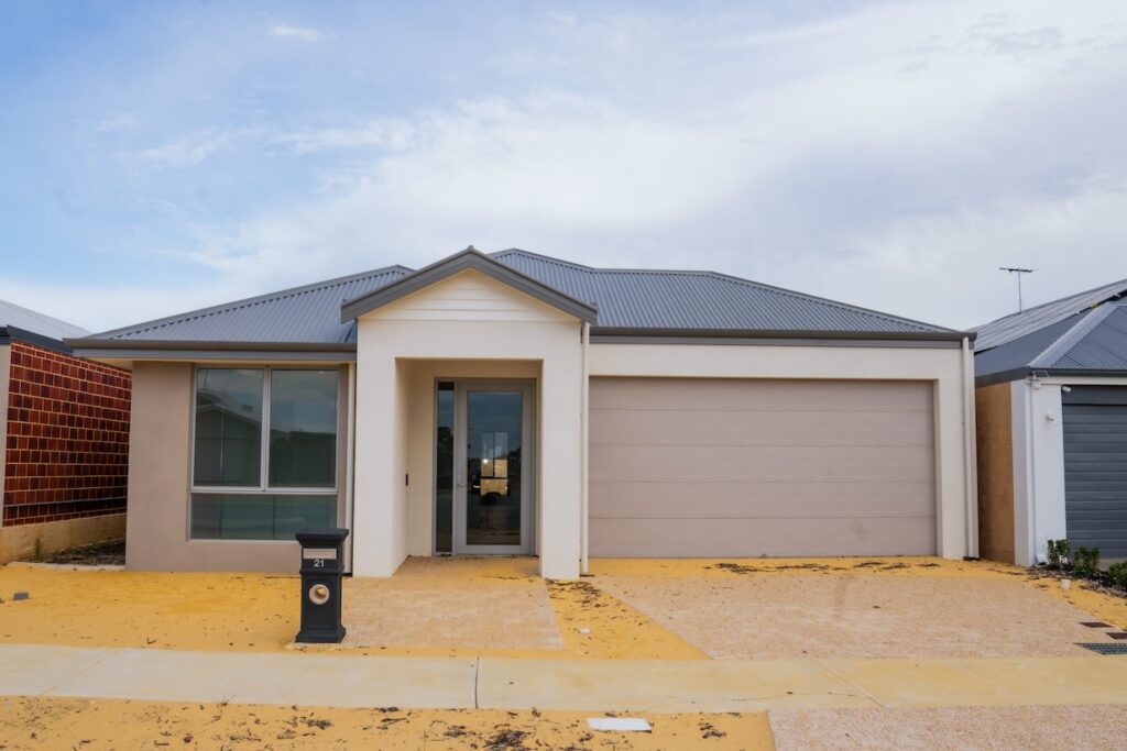 *NEW * 3 Bed HPS in Hilbert — Home image 28