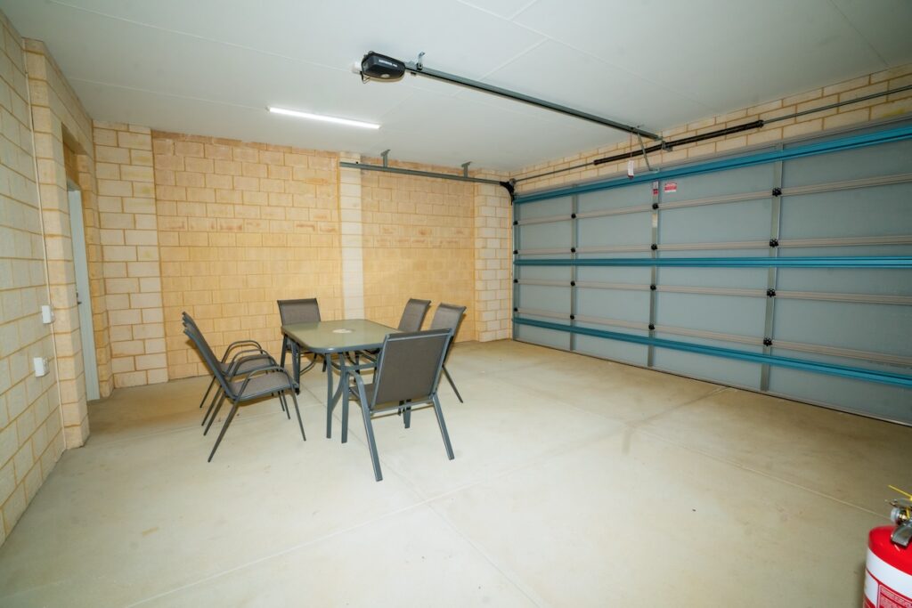 *NEW * 3 Bed HPS in Hilbert — Home image 30