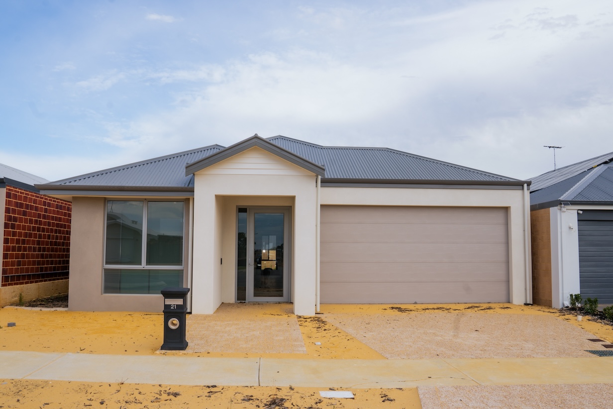 * NEW BUILD * HPS 3 Bed Home in HILBERT -  with OOA ROOM — Home image 13