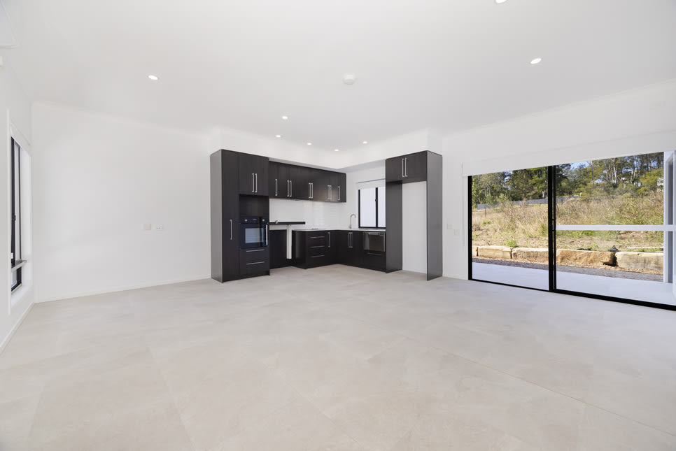 Redbank Plains, Brand-New Private HPS SDA Villa, 1:2/1:3 Shared Supports + OOA