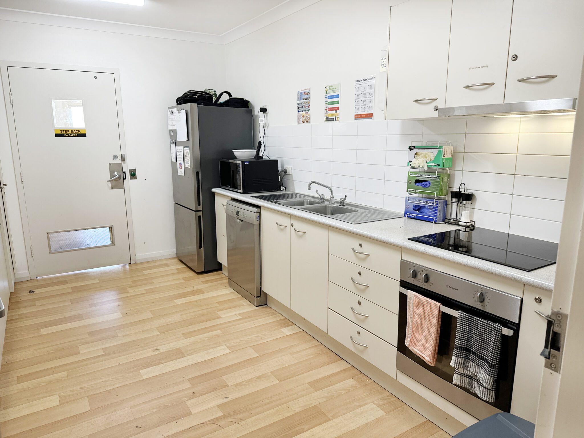 A spacious accessible home in a quiet street, offering 24/7 support and a secure, comfortable living environment. — Home image 5