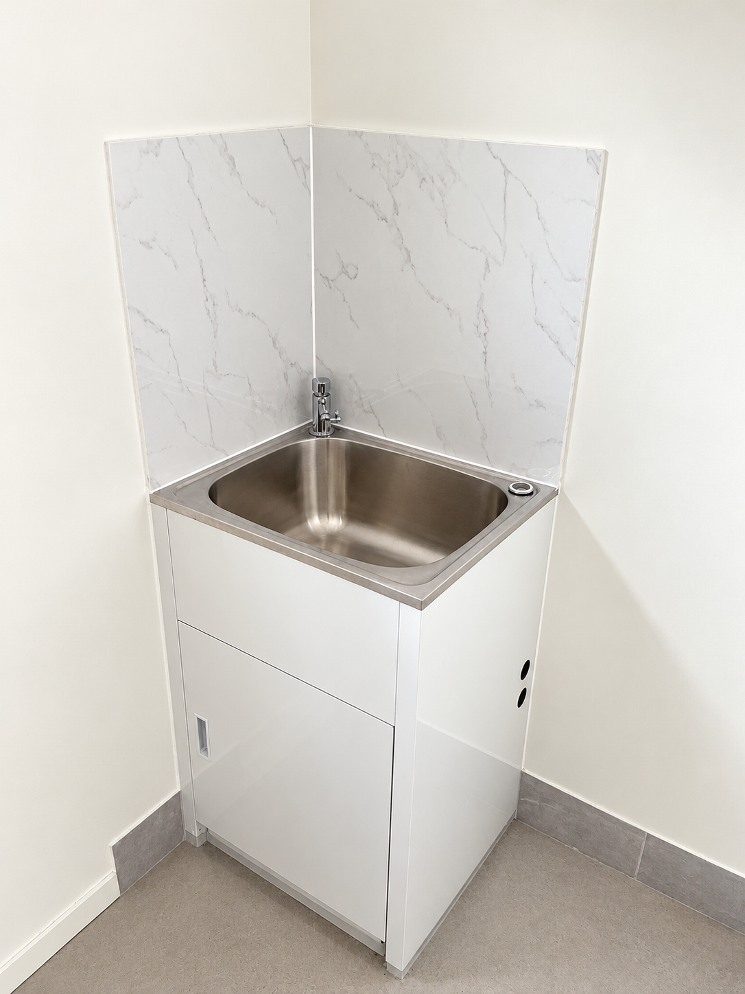 Minimal Corner Utility Sink.png