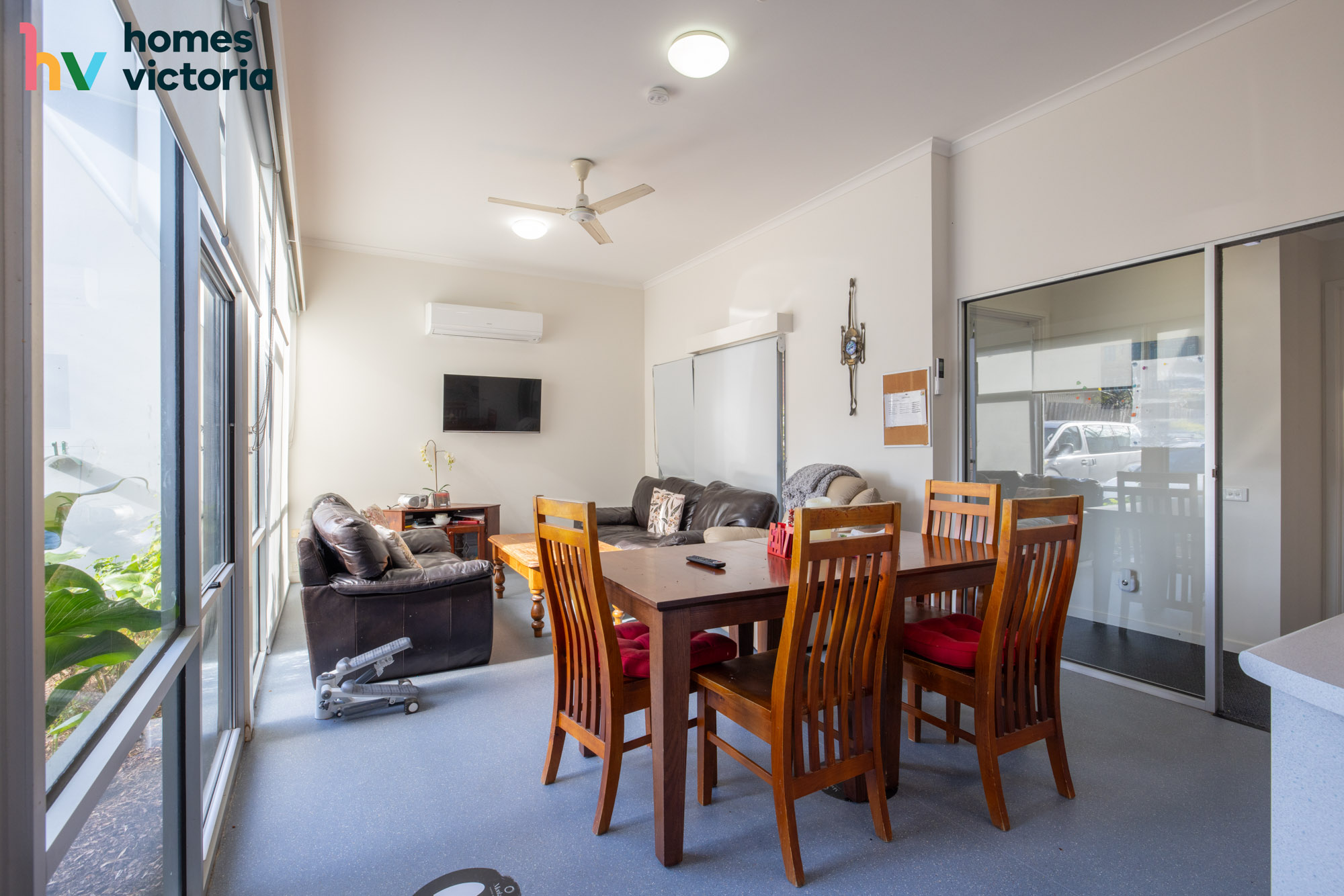 Welcoming unit in leafy Croydon — Home image 4