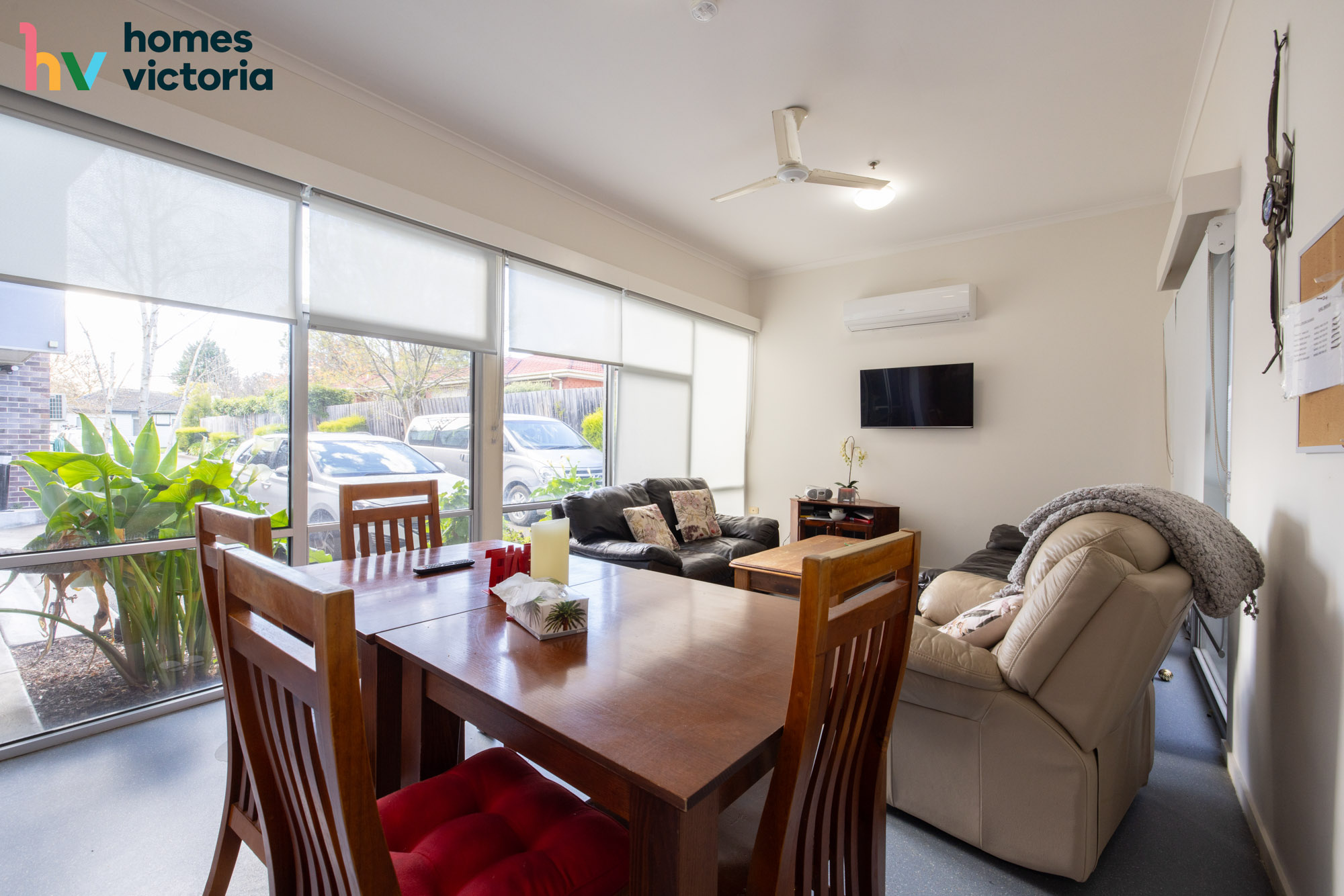 Welcoming unit in leafy Croydon — Home image 5