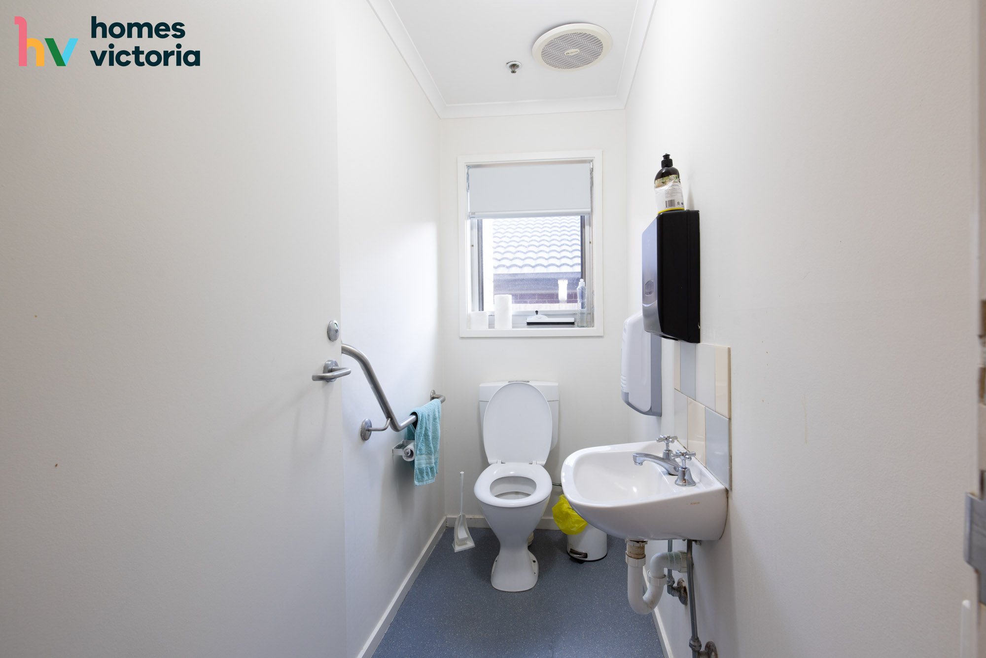 Welcoming unit in leafy Croydon — Home image 14