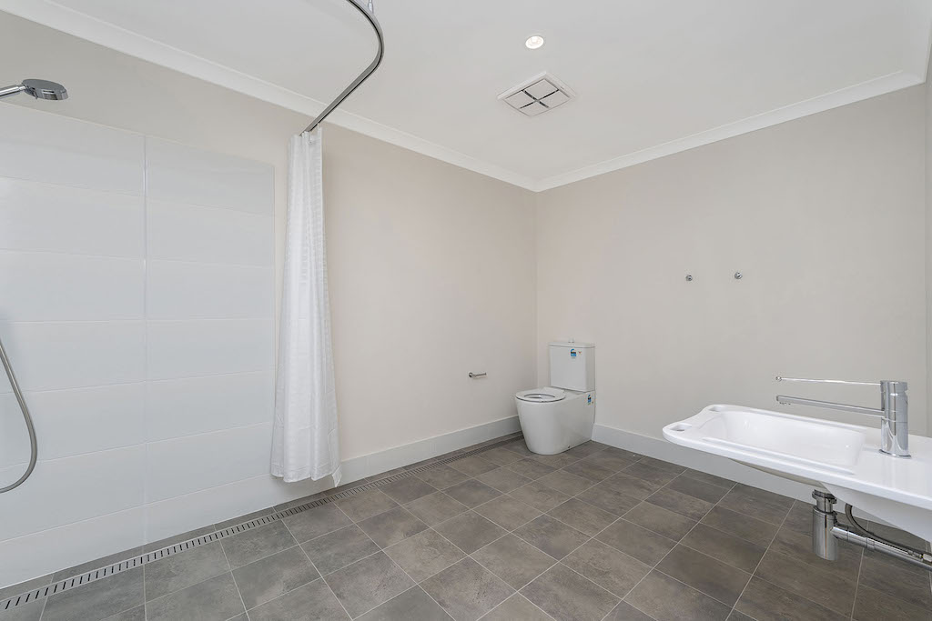 Sophisticated SDA High Physical Home in Baldivis — Home image 3