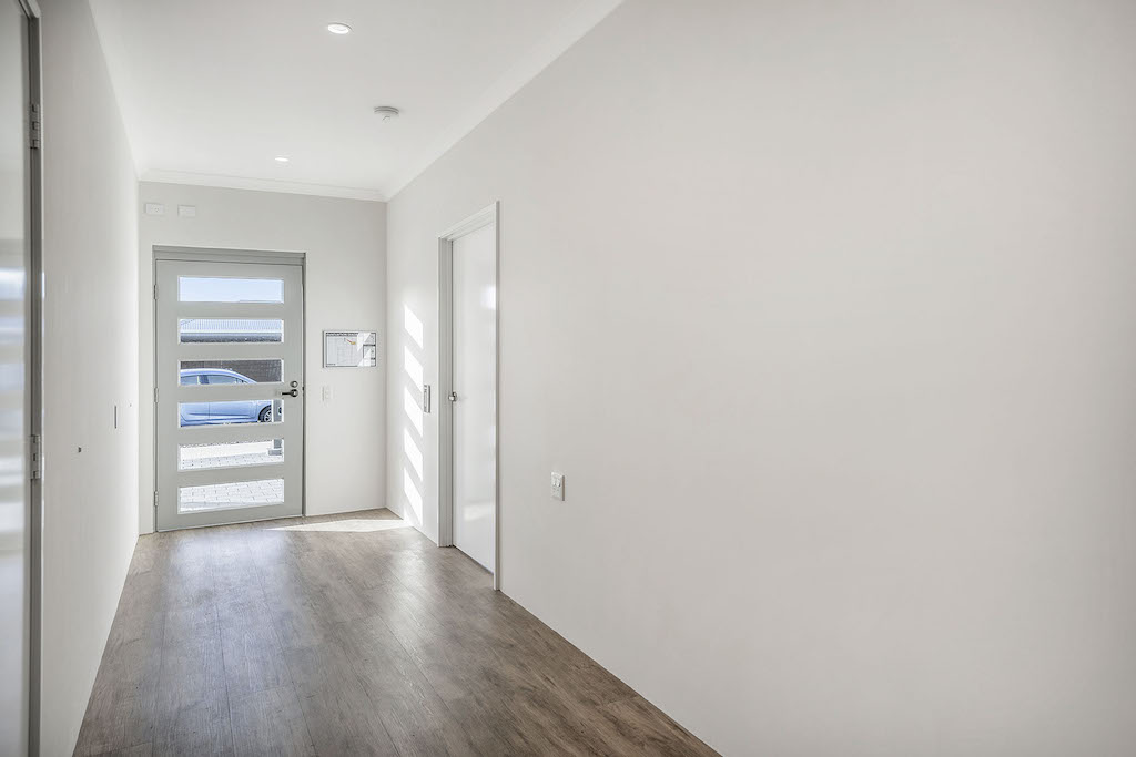 Sophisticated SDA High Physical Home in Baldivis — Home image 5